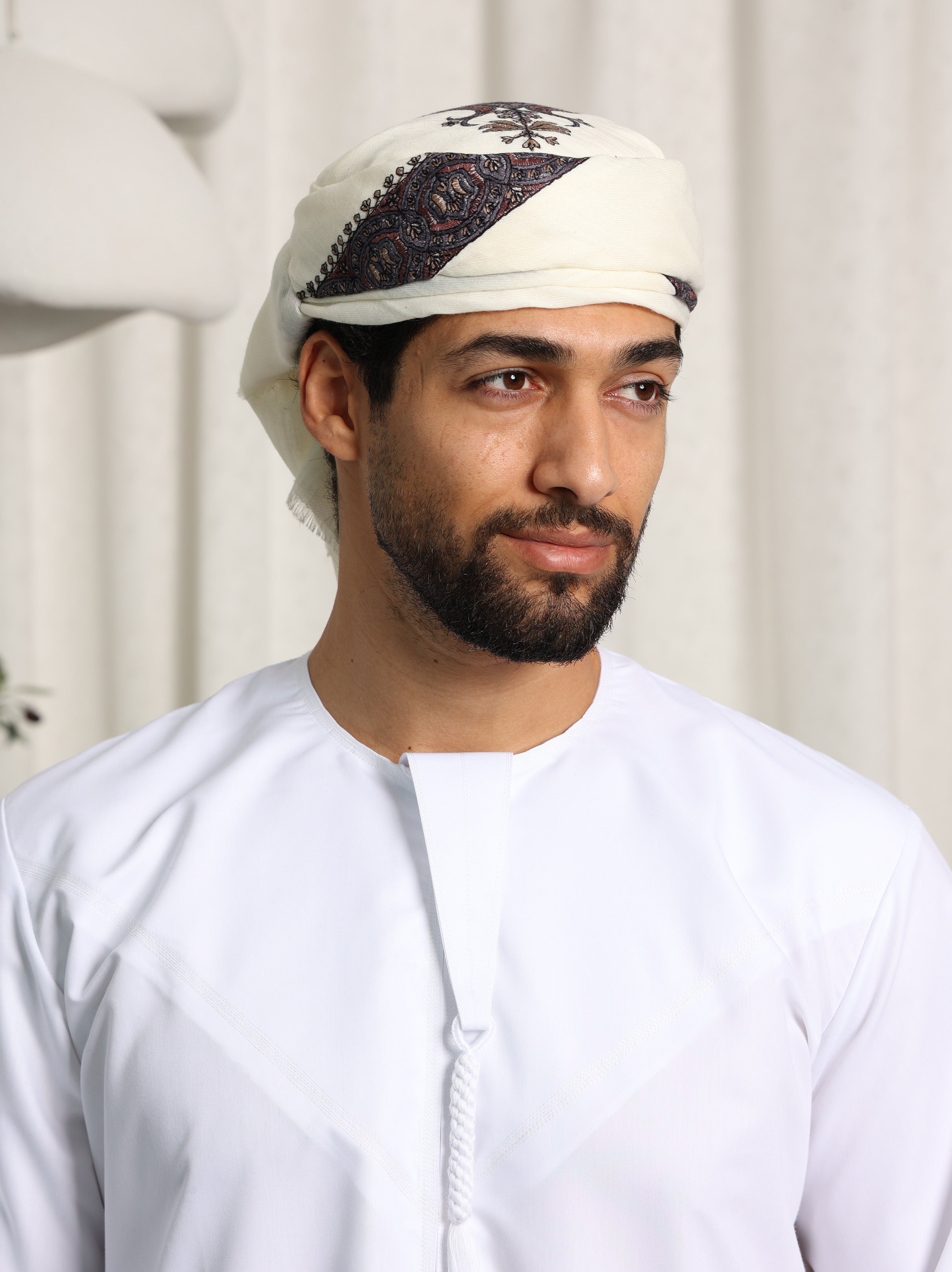 Ready Made Pre-Wrapped & Stitched Shemagh