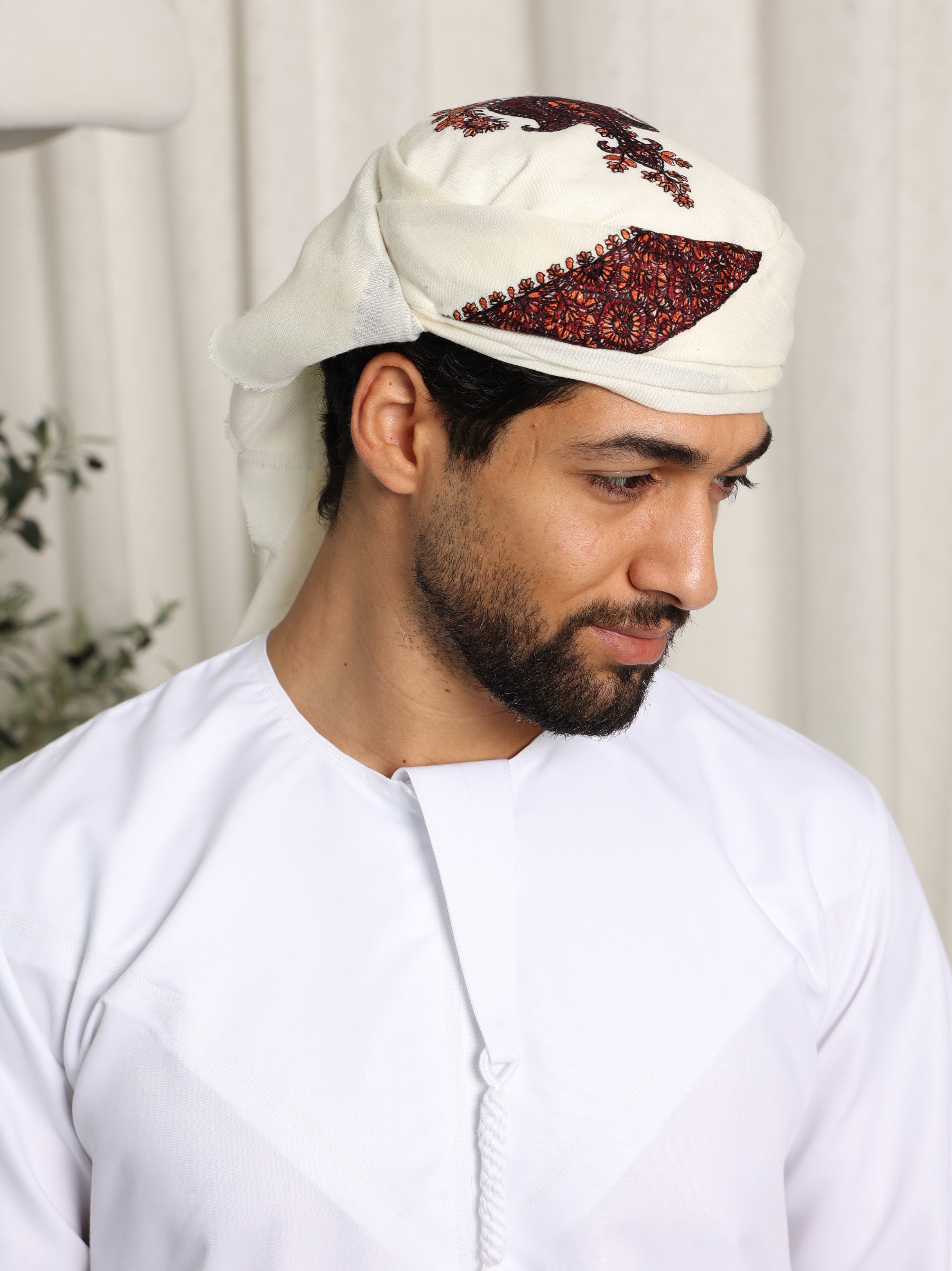 Mens Cream Ready Made Yemeni Shemagh