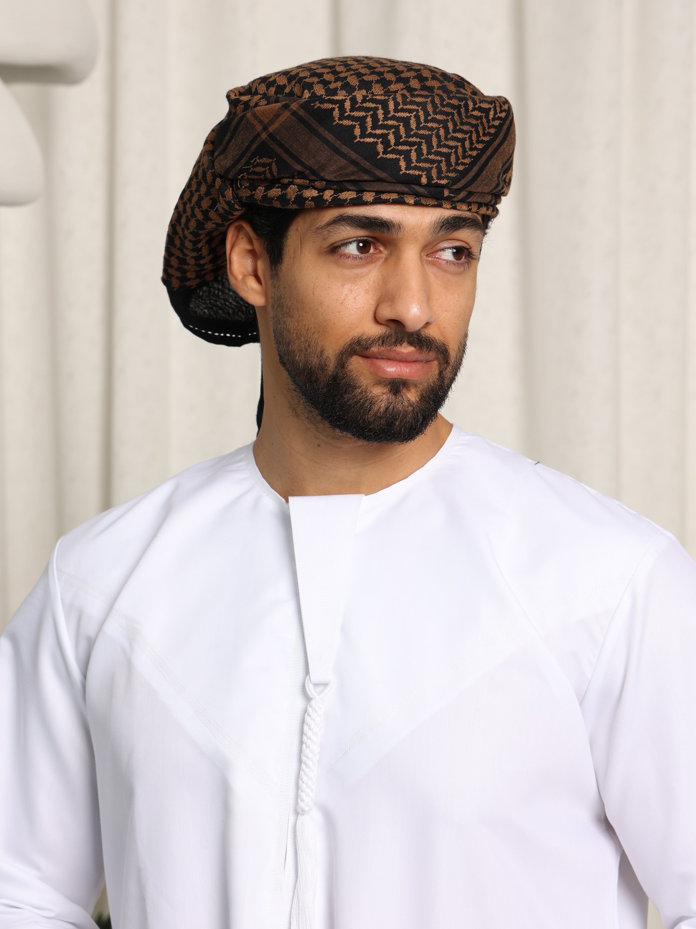 Mens Ready Made Black/Gold Shemagh Hat