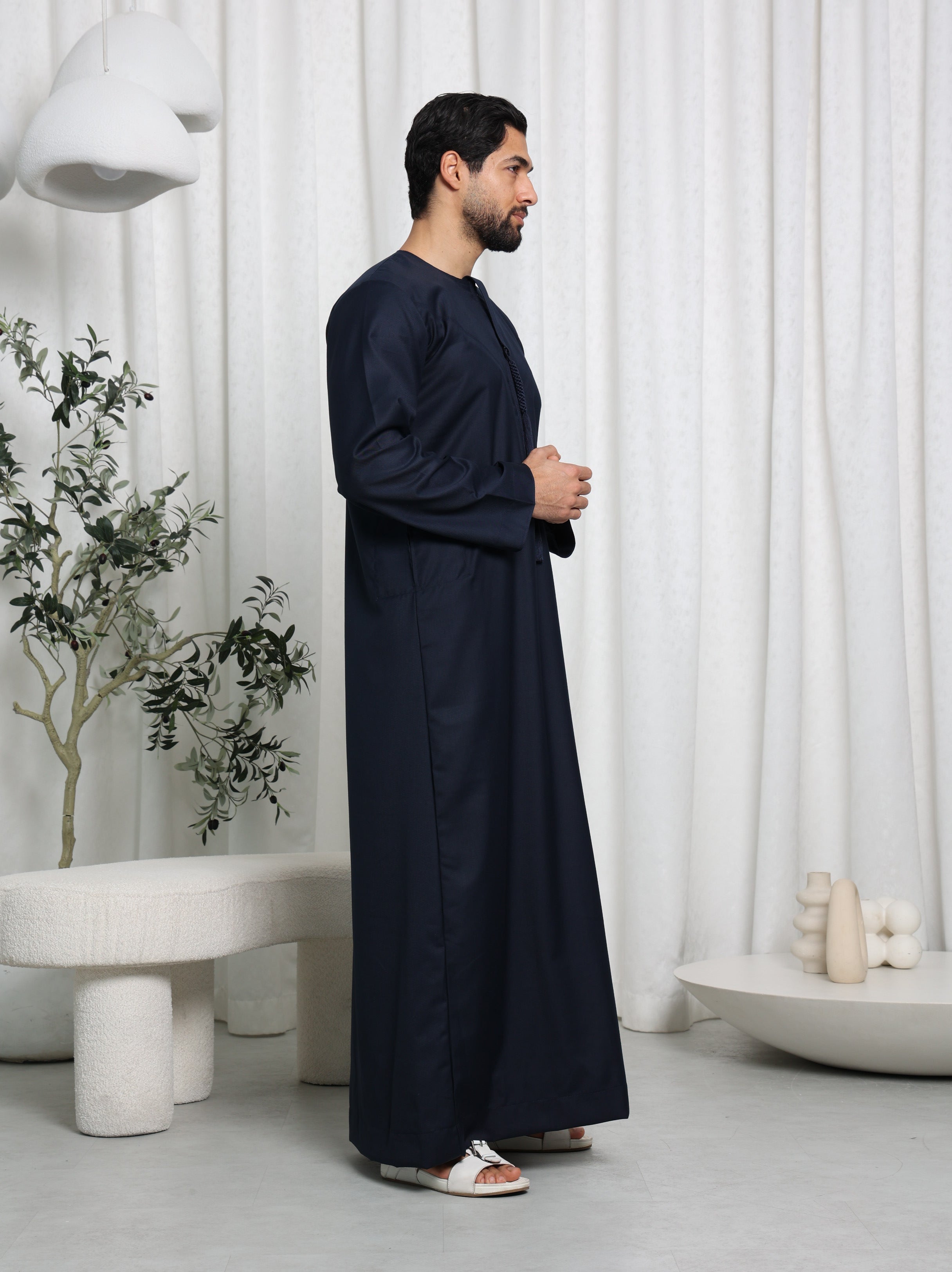 Premium Navy Emirati Thobe