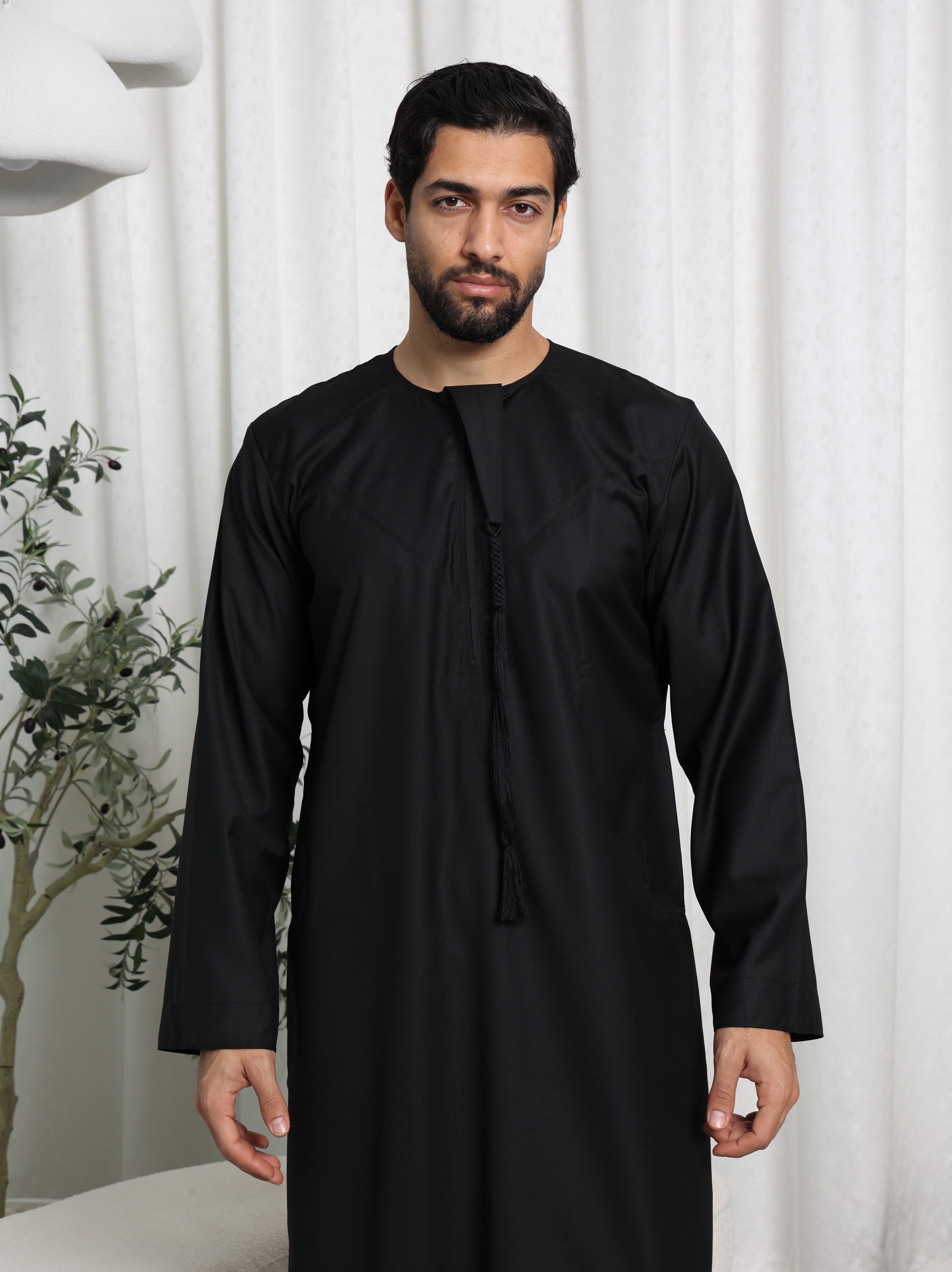 Premium Black Emirati Thobe