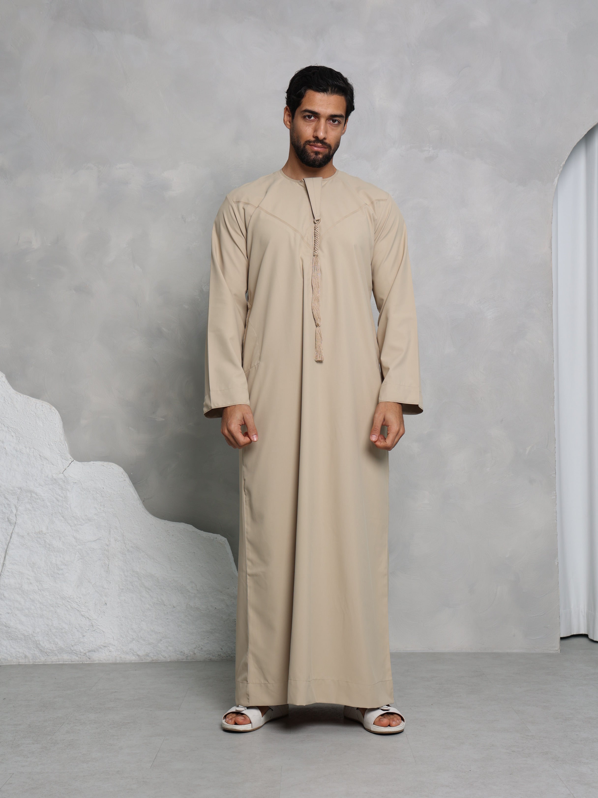 Classic Beige Emirati Thobe