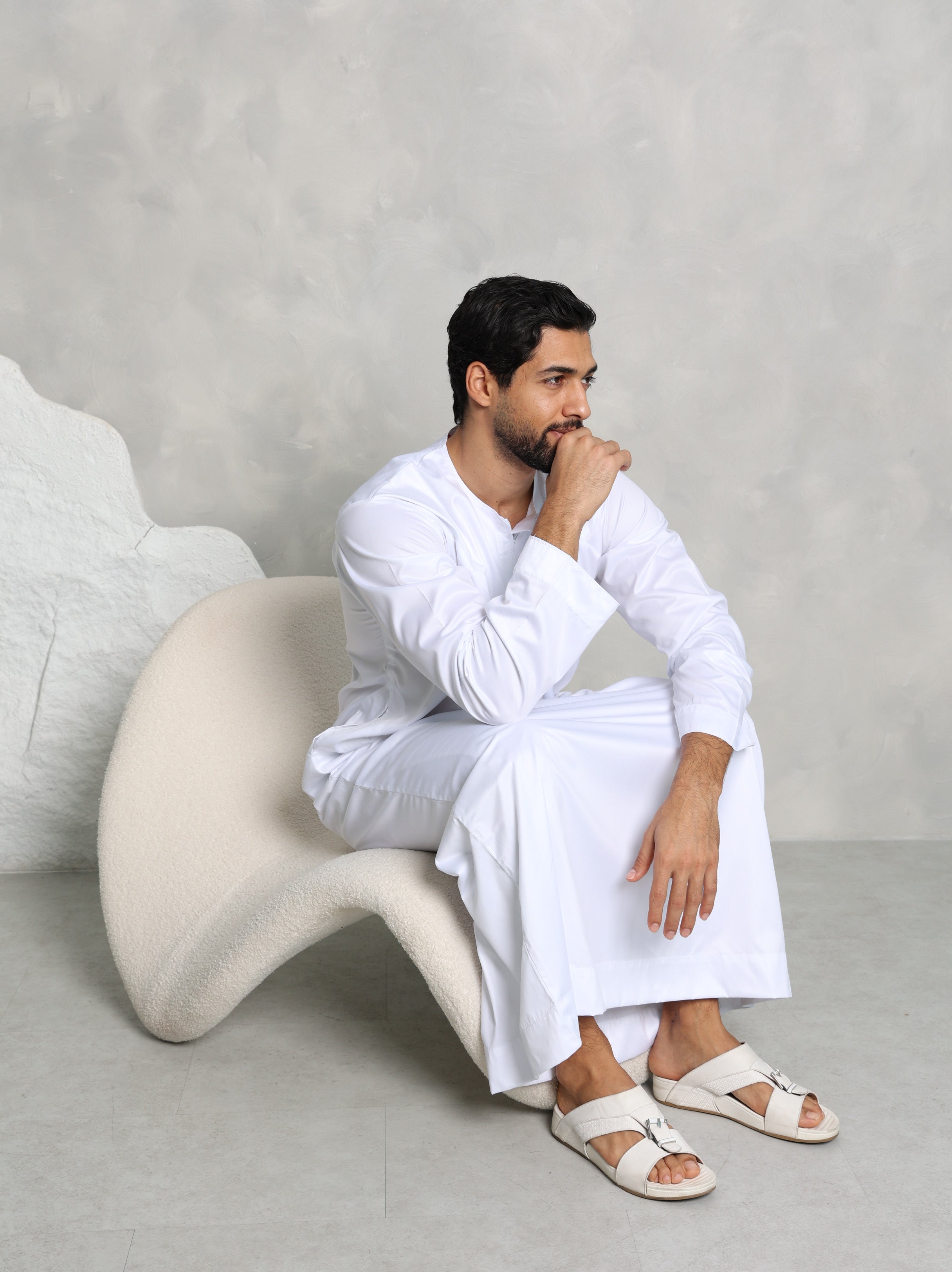White Emirati Thobe