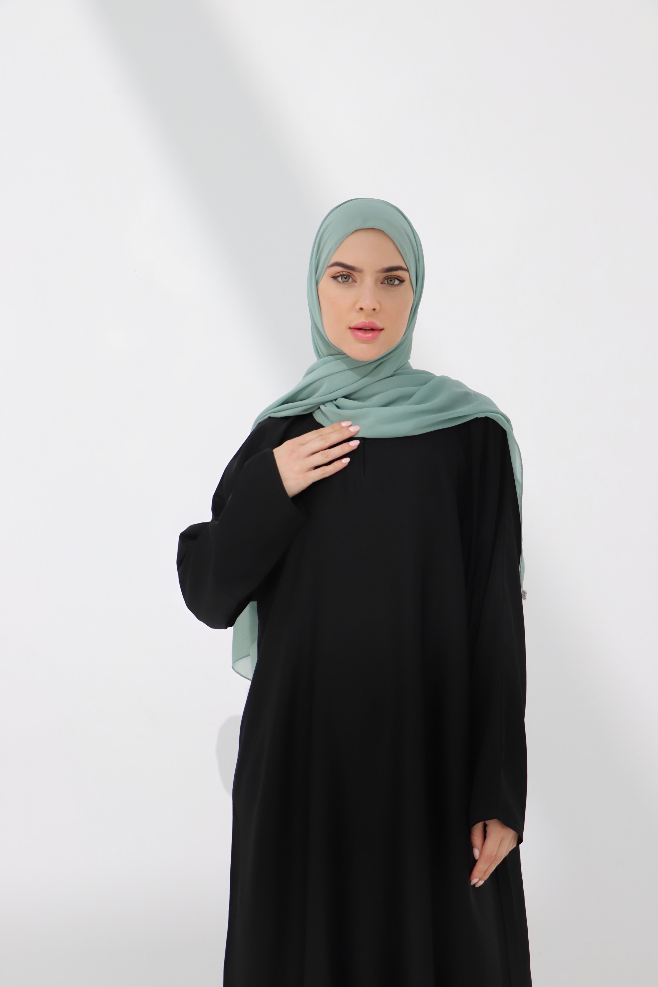 Black Nida Abaya