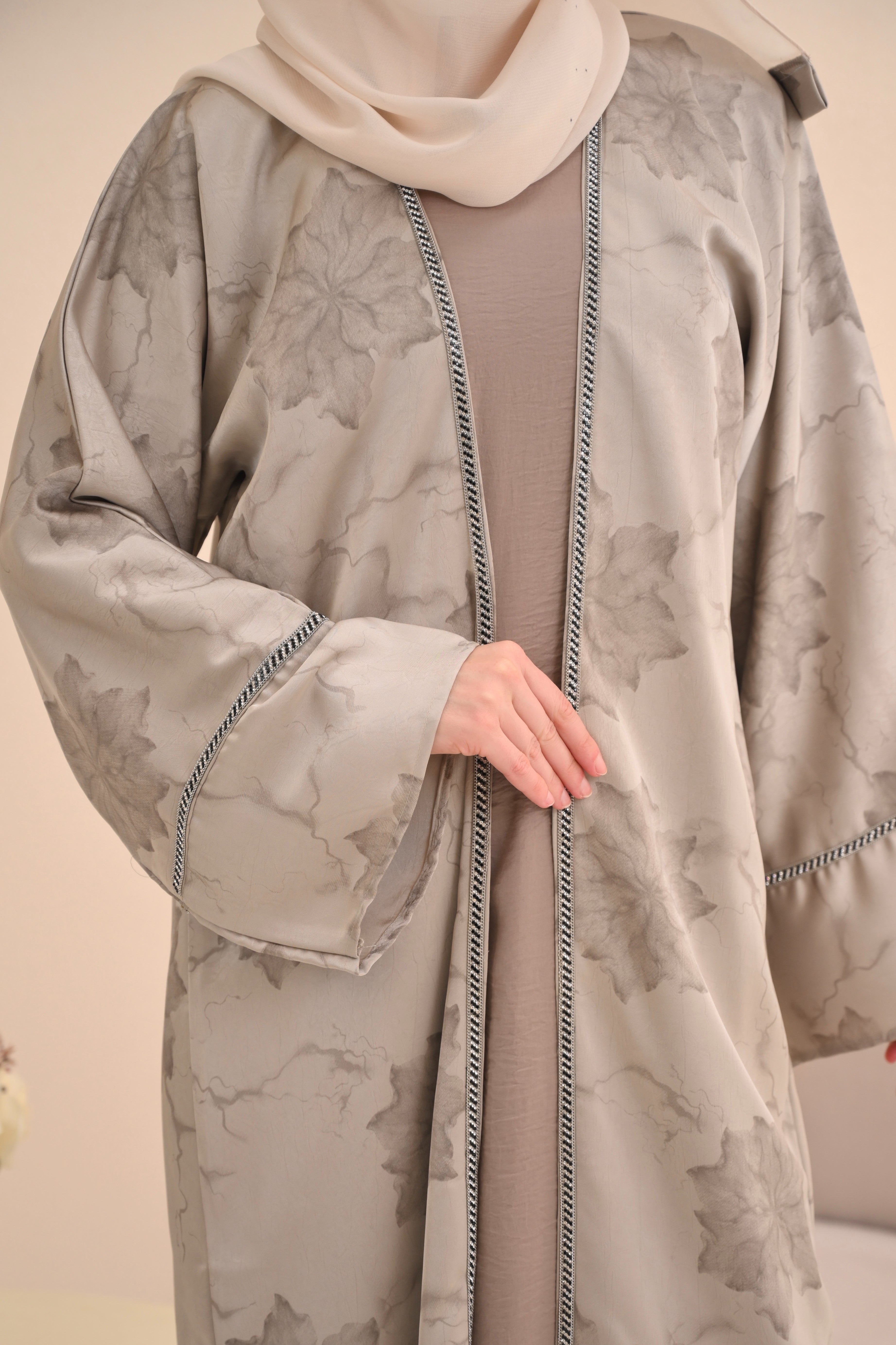 Ivory Beige Floral Open Abaya