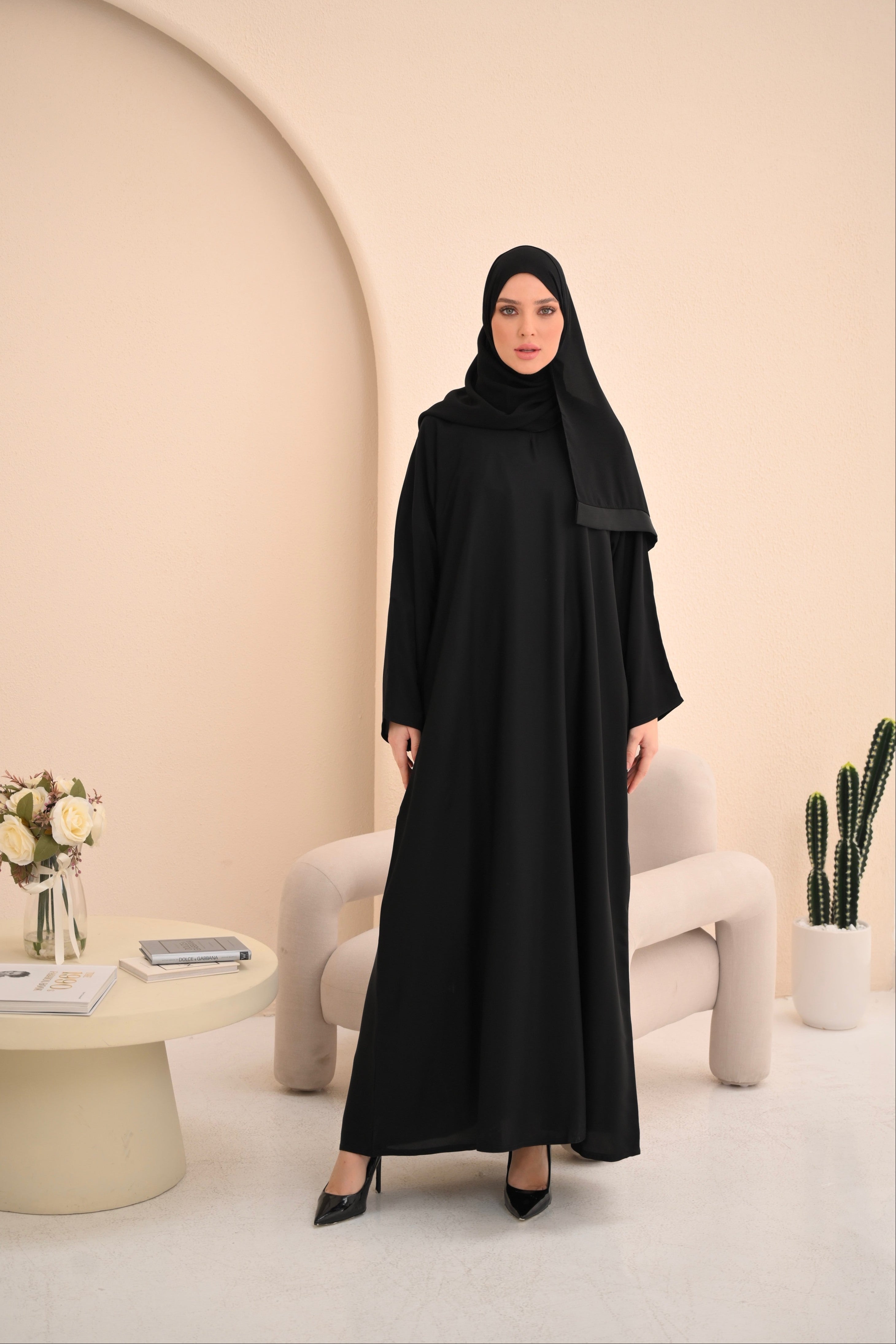 Black Nida Abaya