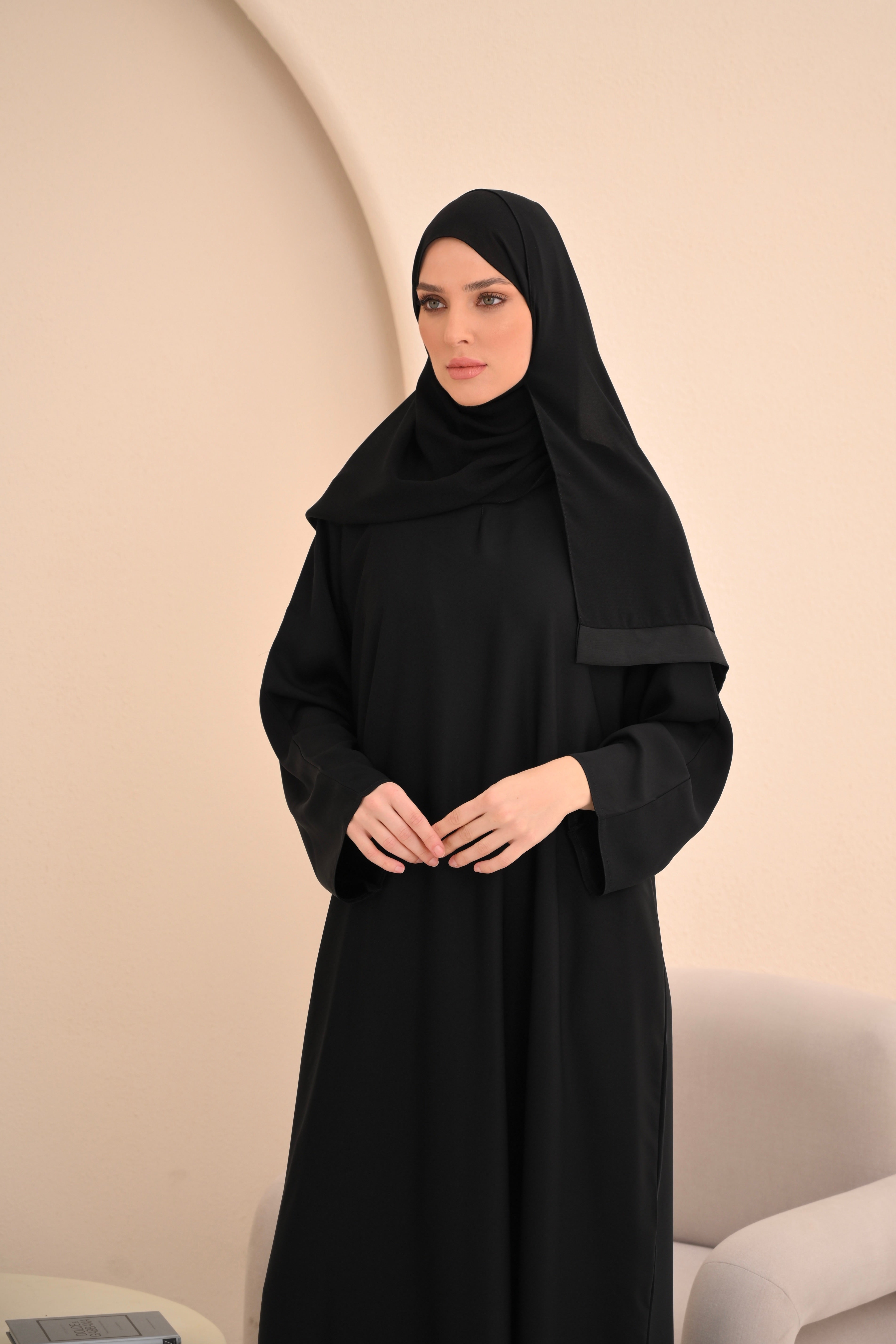 Black Nida Abaya