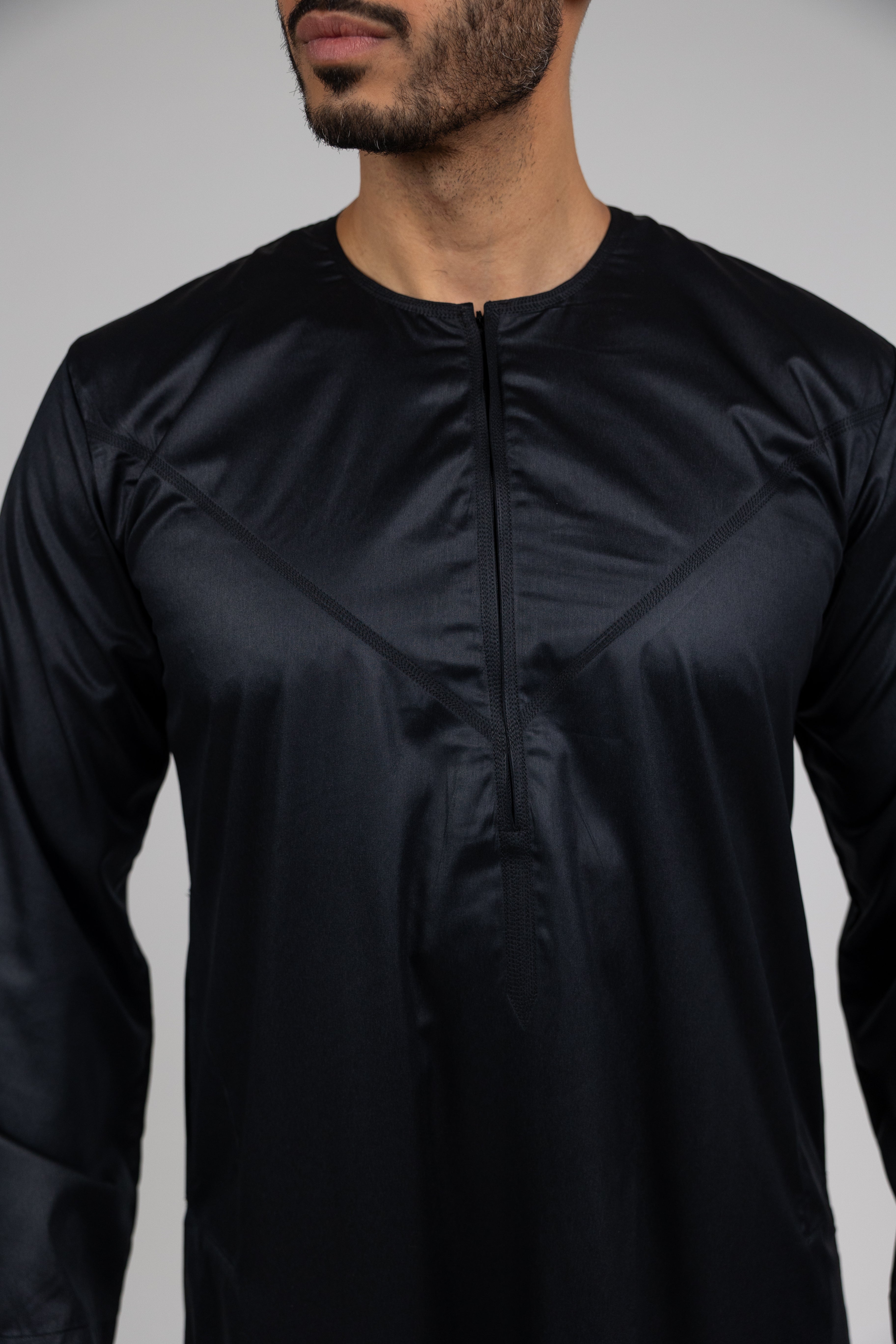 Black Emirati Thobe
