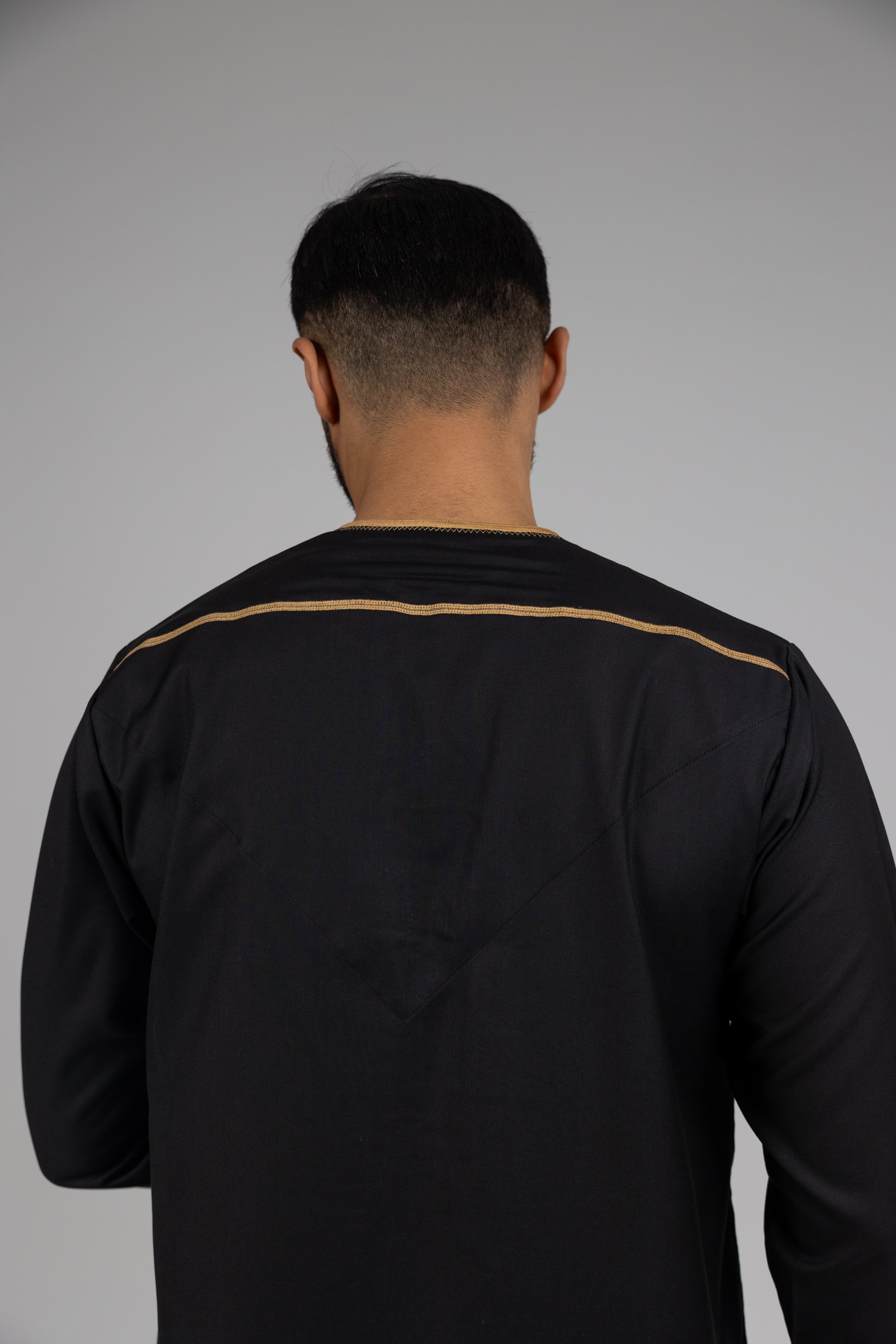 Black & Gold Omani Thobe