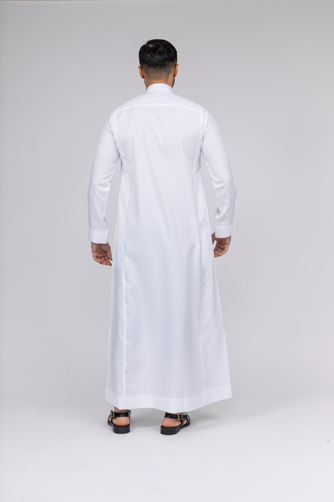 White Al-Aseel Embroidered Thobe (Buttons Concealed)