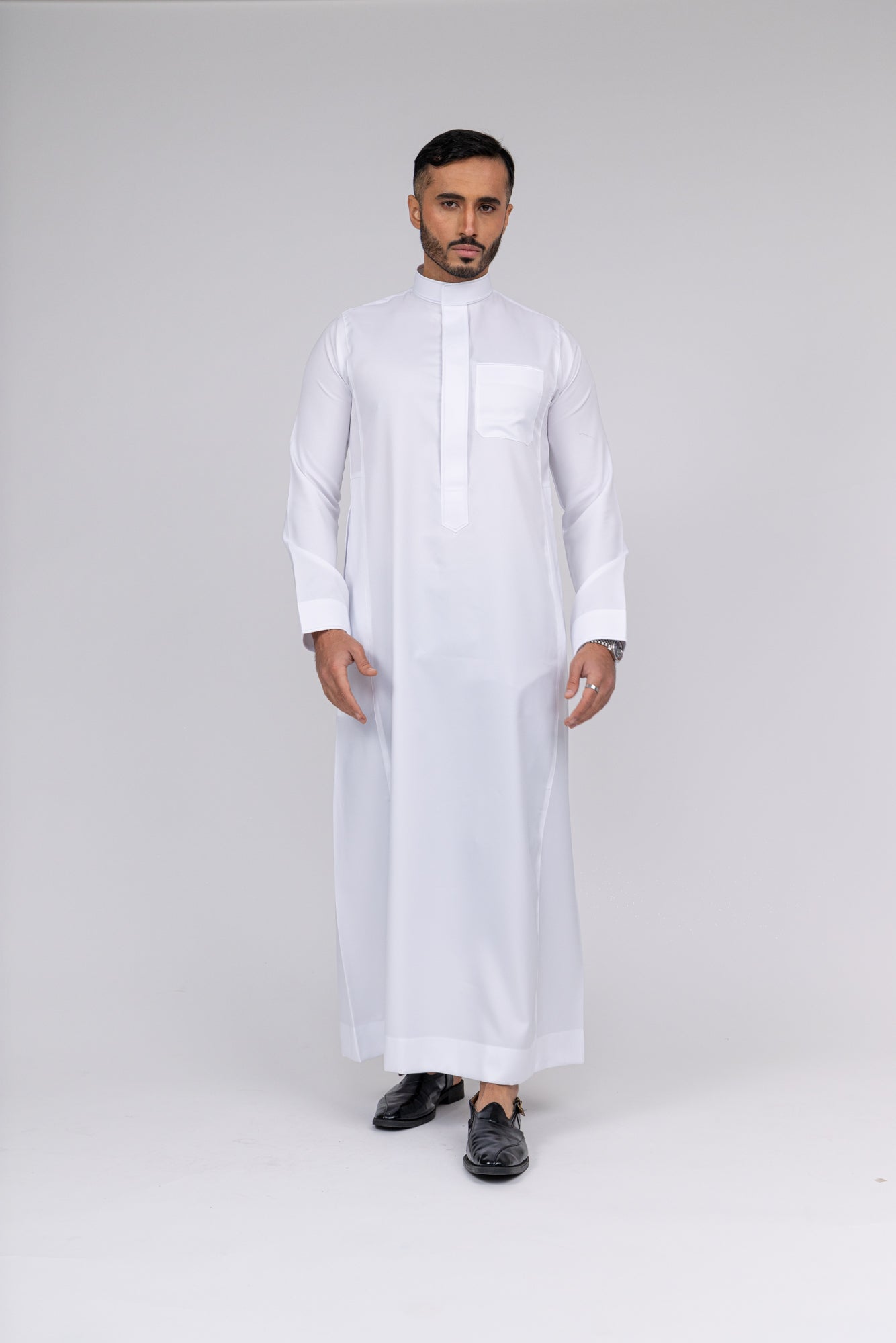 White Al-Aseel Embroidered Thobe (Buttons Concealed)