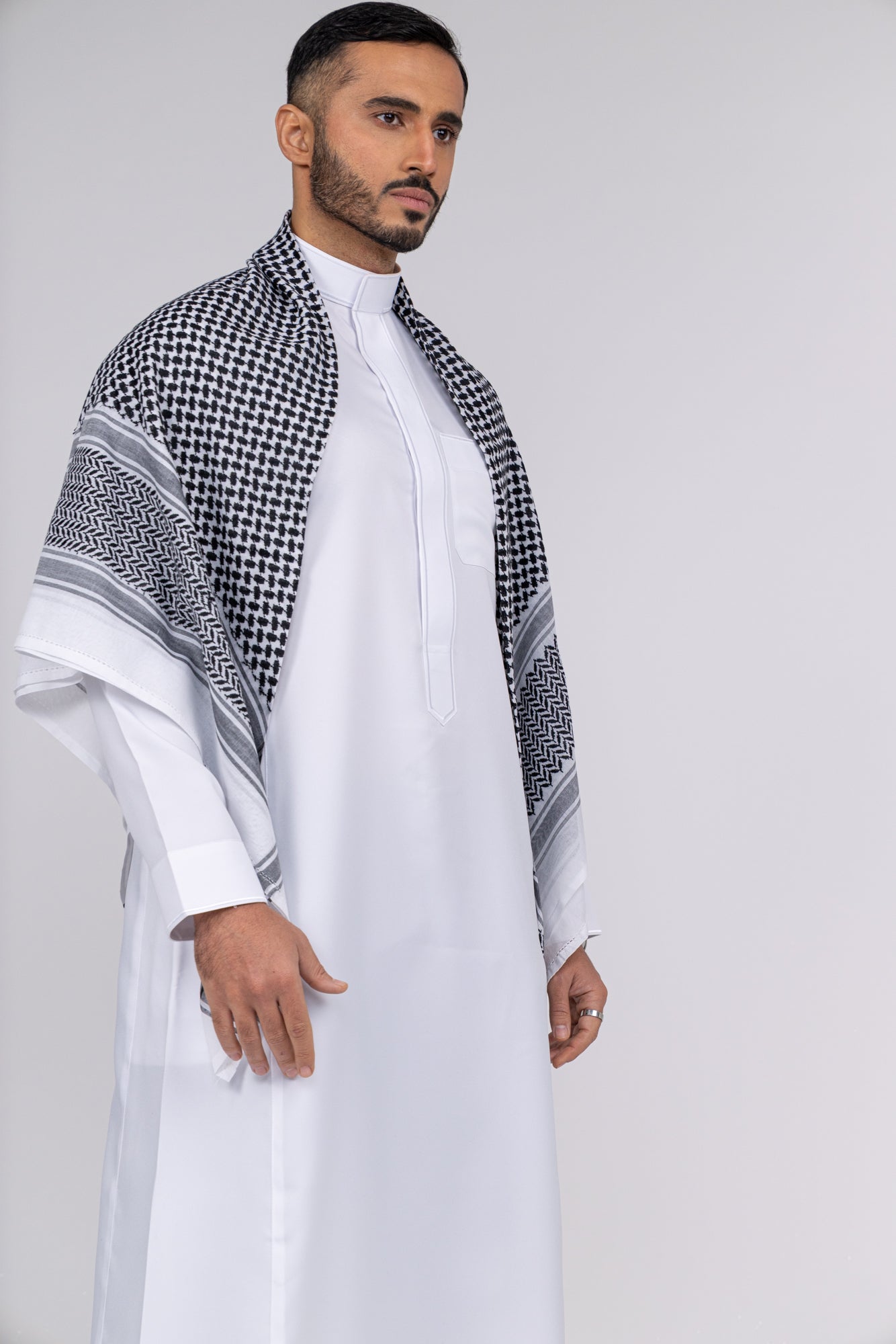 Black and White Arab Shemagh Headscarf