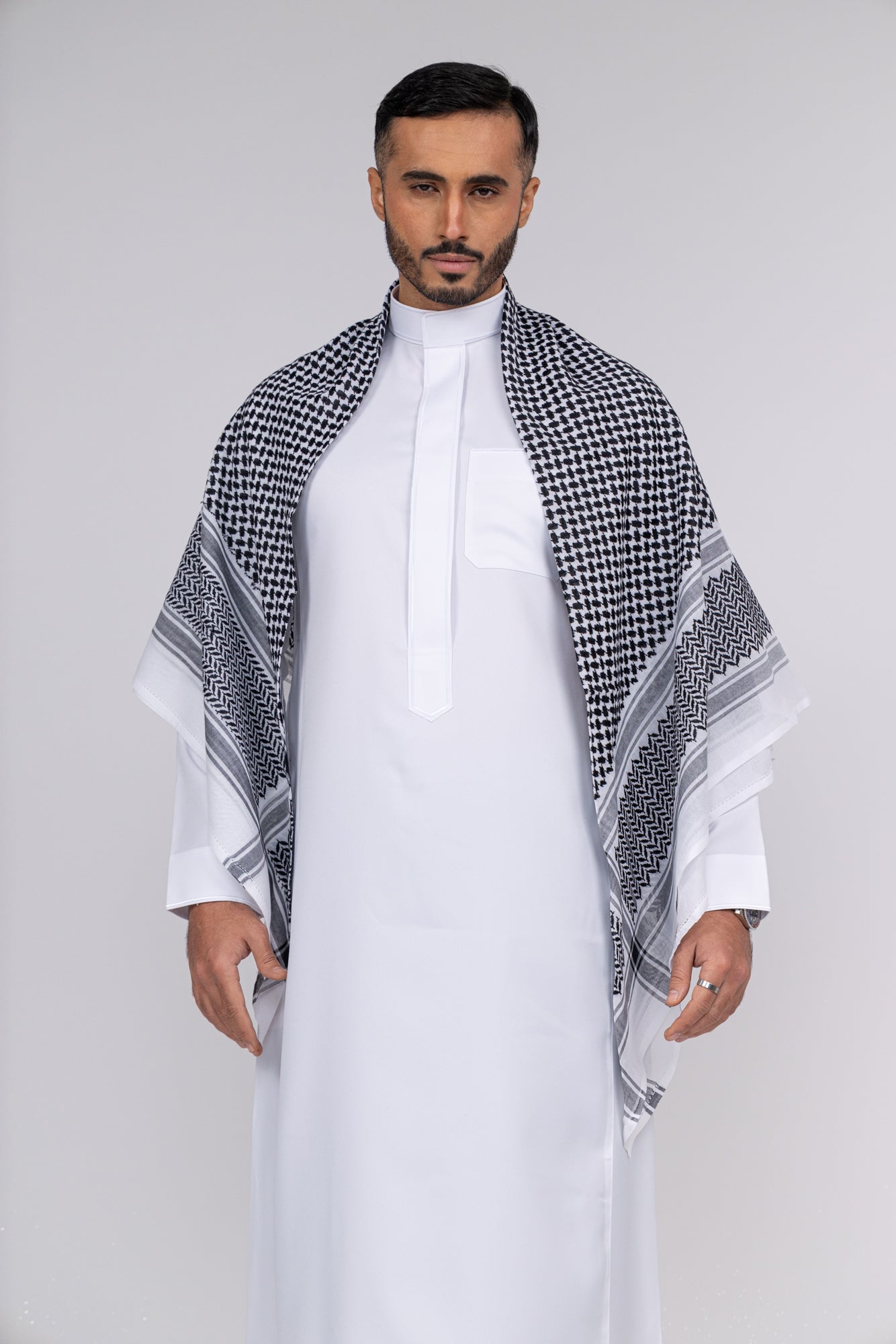 Black and White Arab Shemagh Headscarf