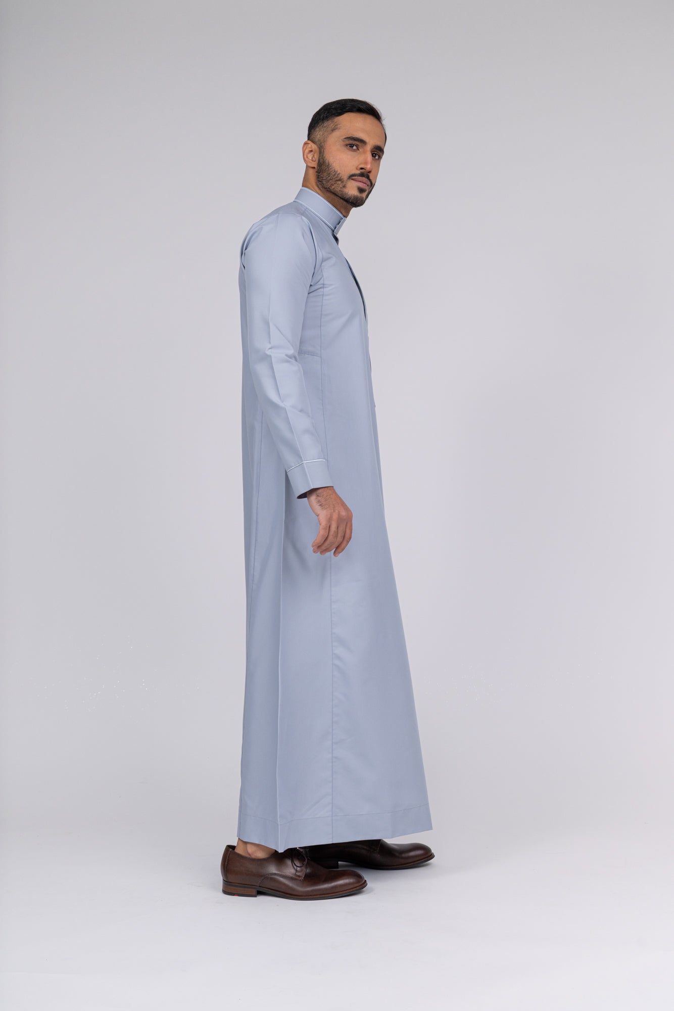 Silver Al-Aseel Embroidered Thobe
