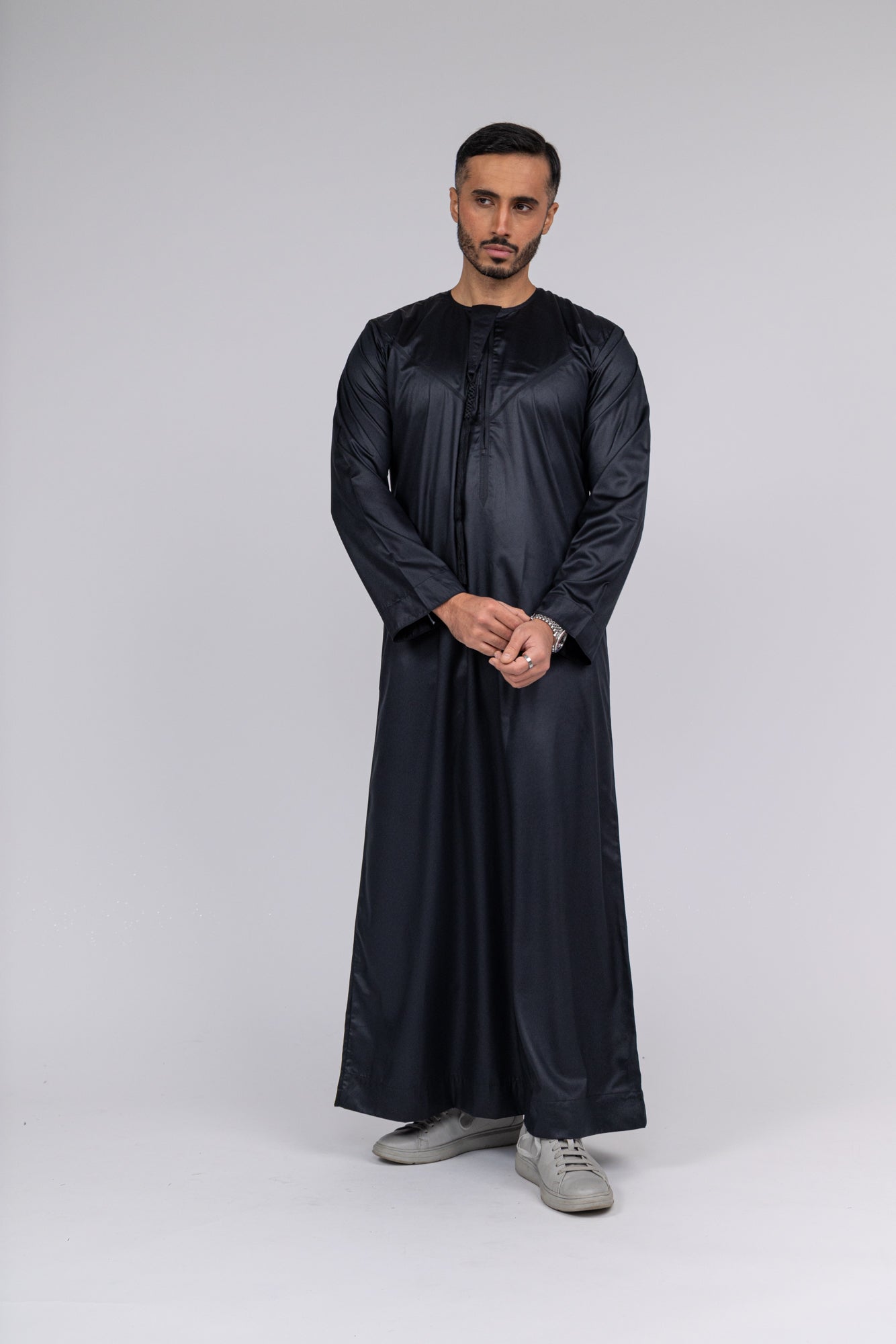 Black Emirati Thobe