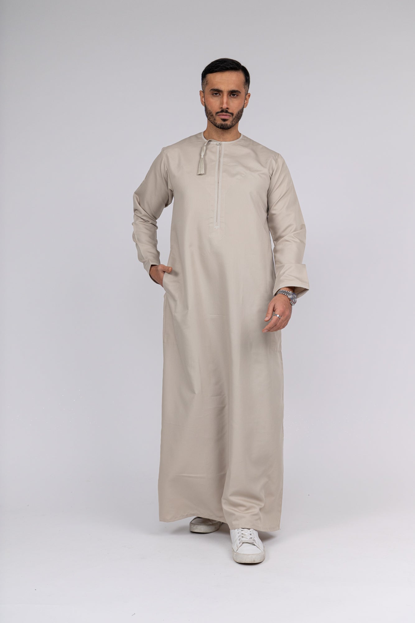 Beige Omani Thobe