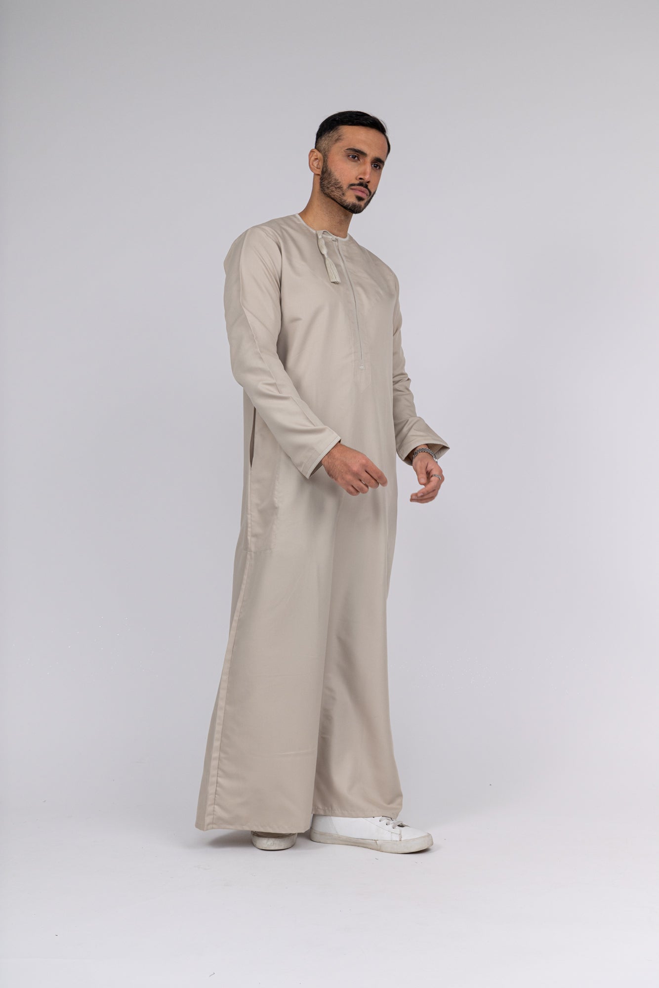 Beige Omani Thobe