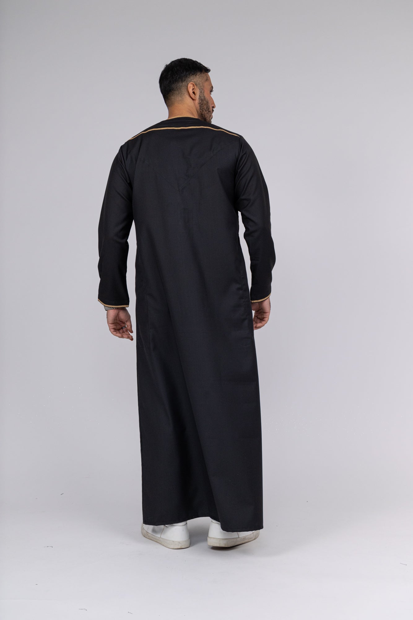 Black & Gold Omani Thobe