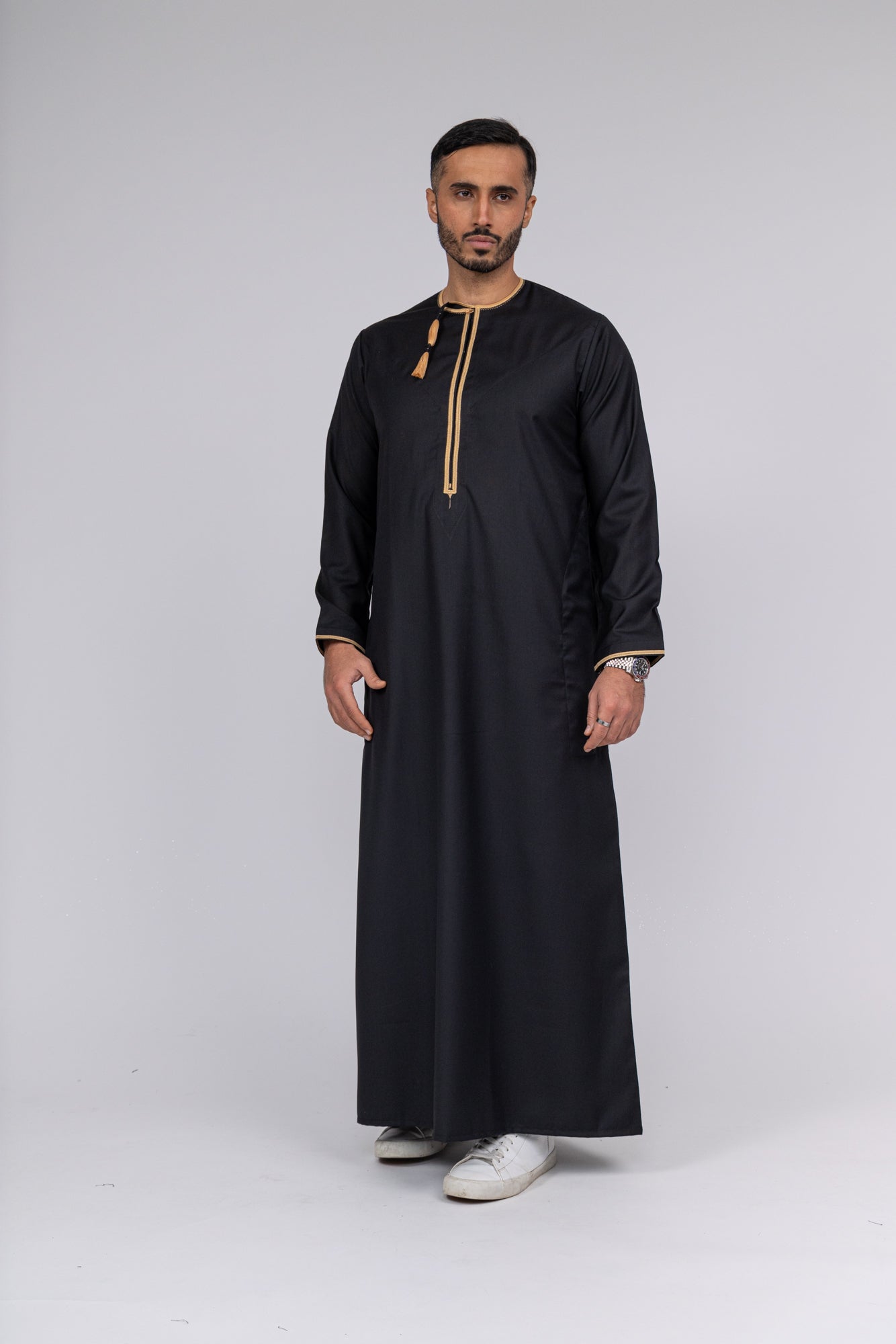Black & Gold Omani Thobe