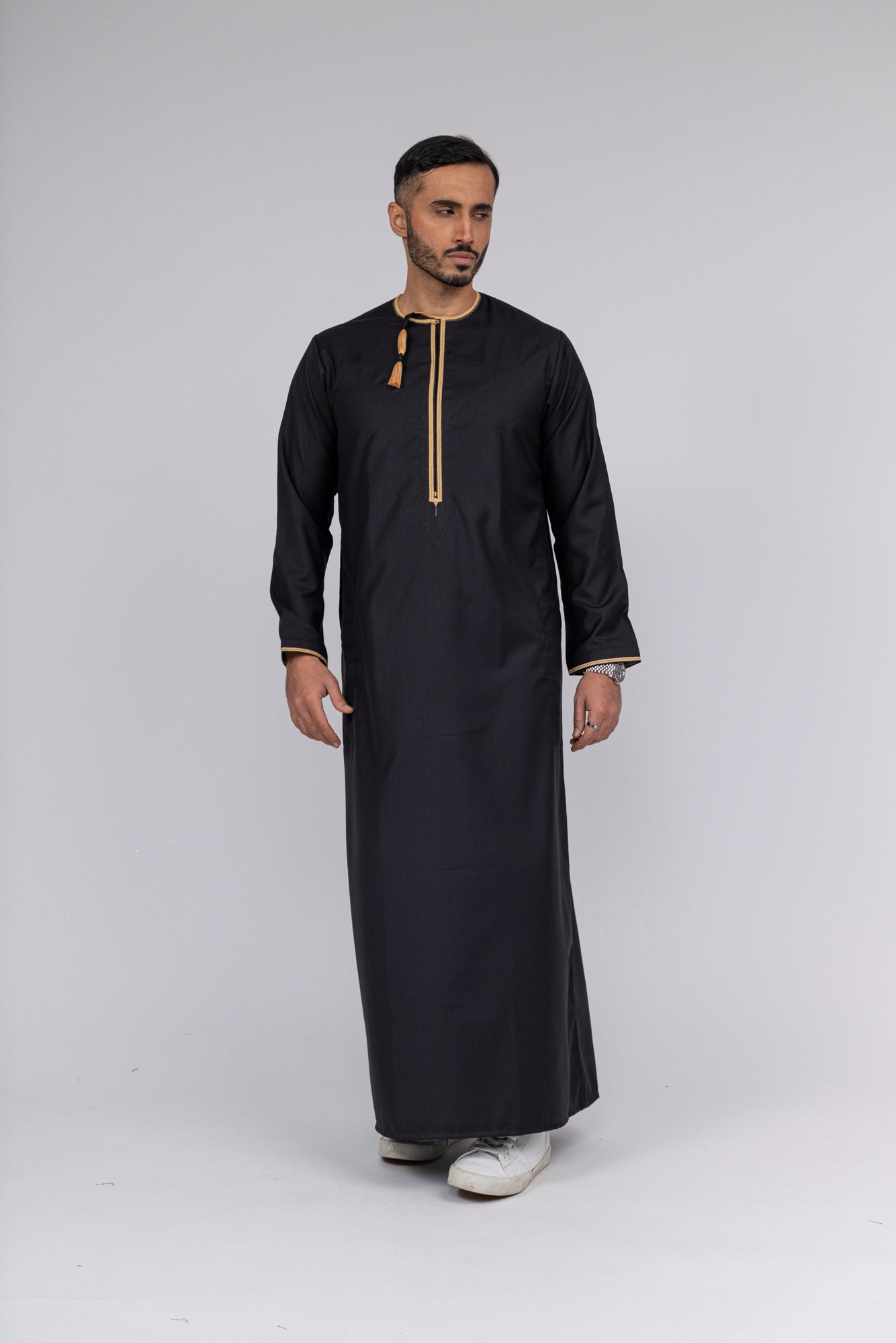 Black & Gold Omani Thobe