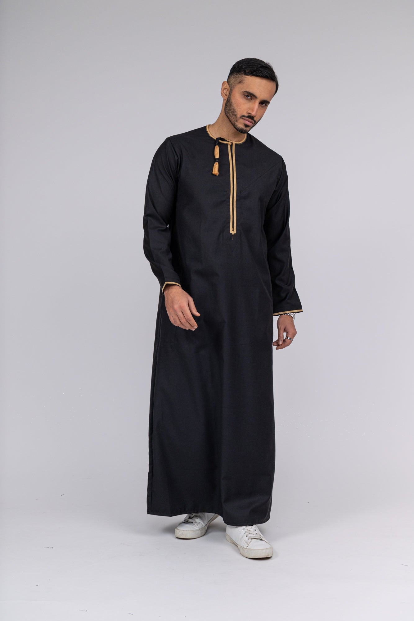 Black & Gold Omani Thobe