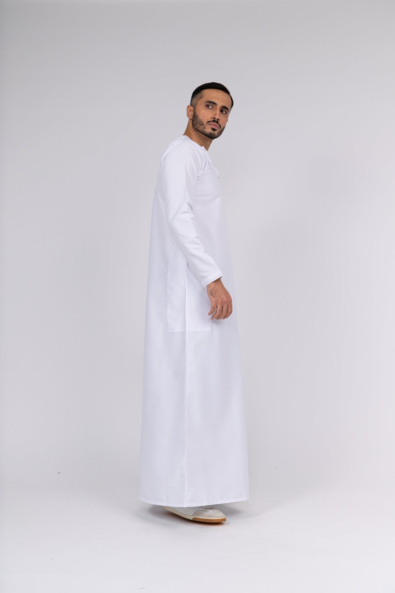 White Omani Thobe