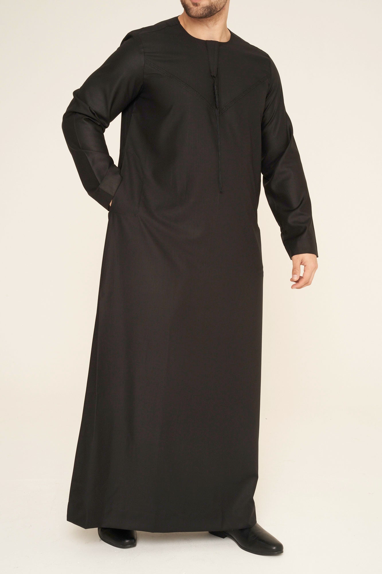 Black Emirati Embroidered Thobe