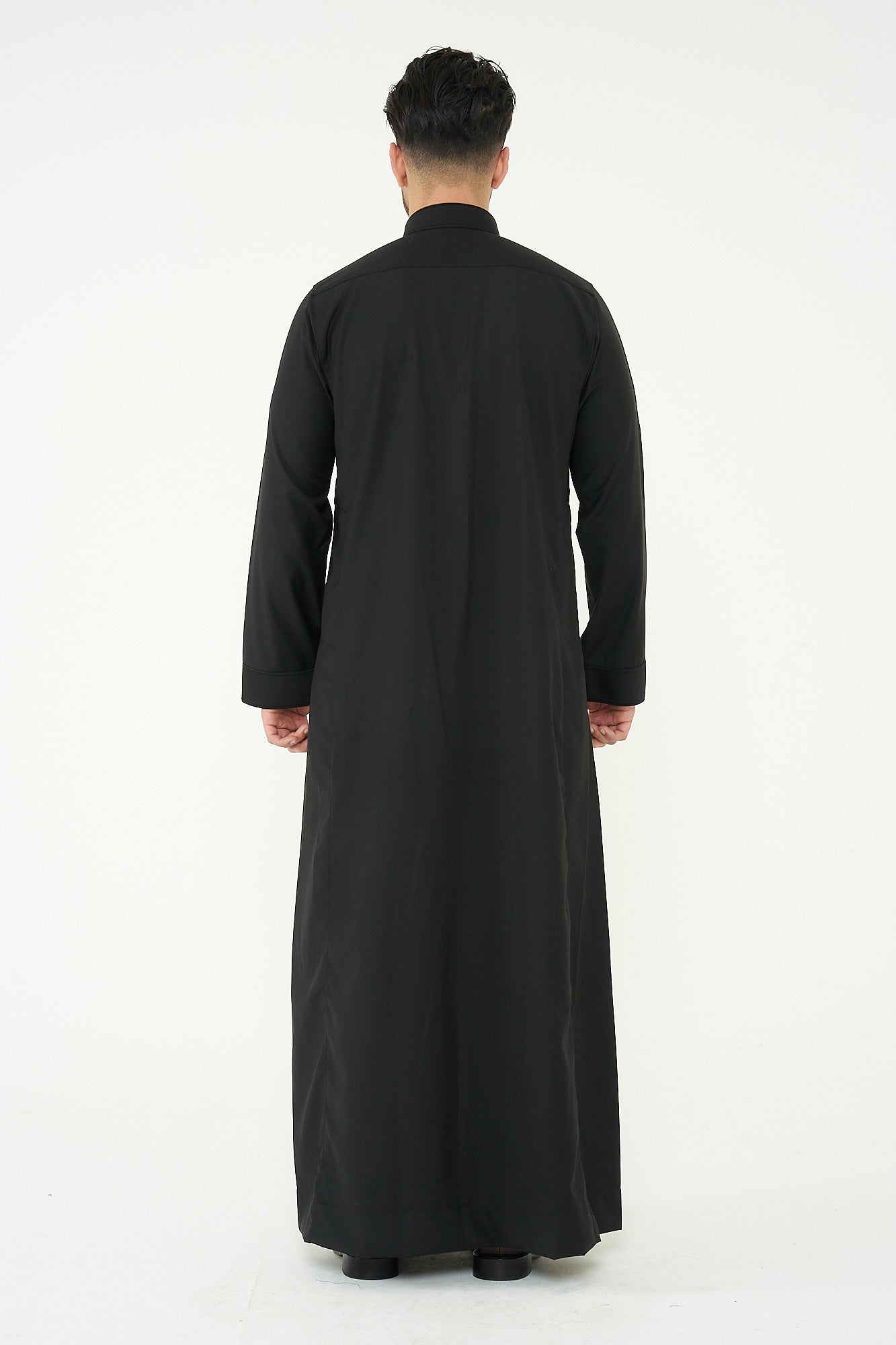 Black Al-Aseel Embroidered Thobe