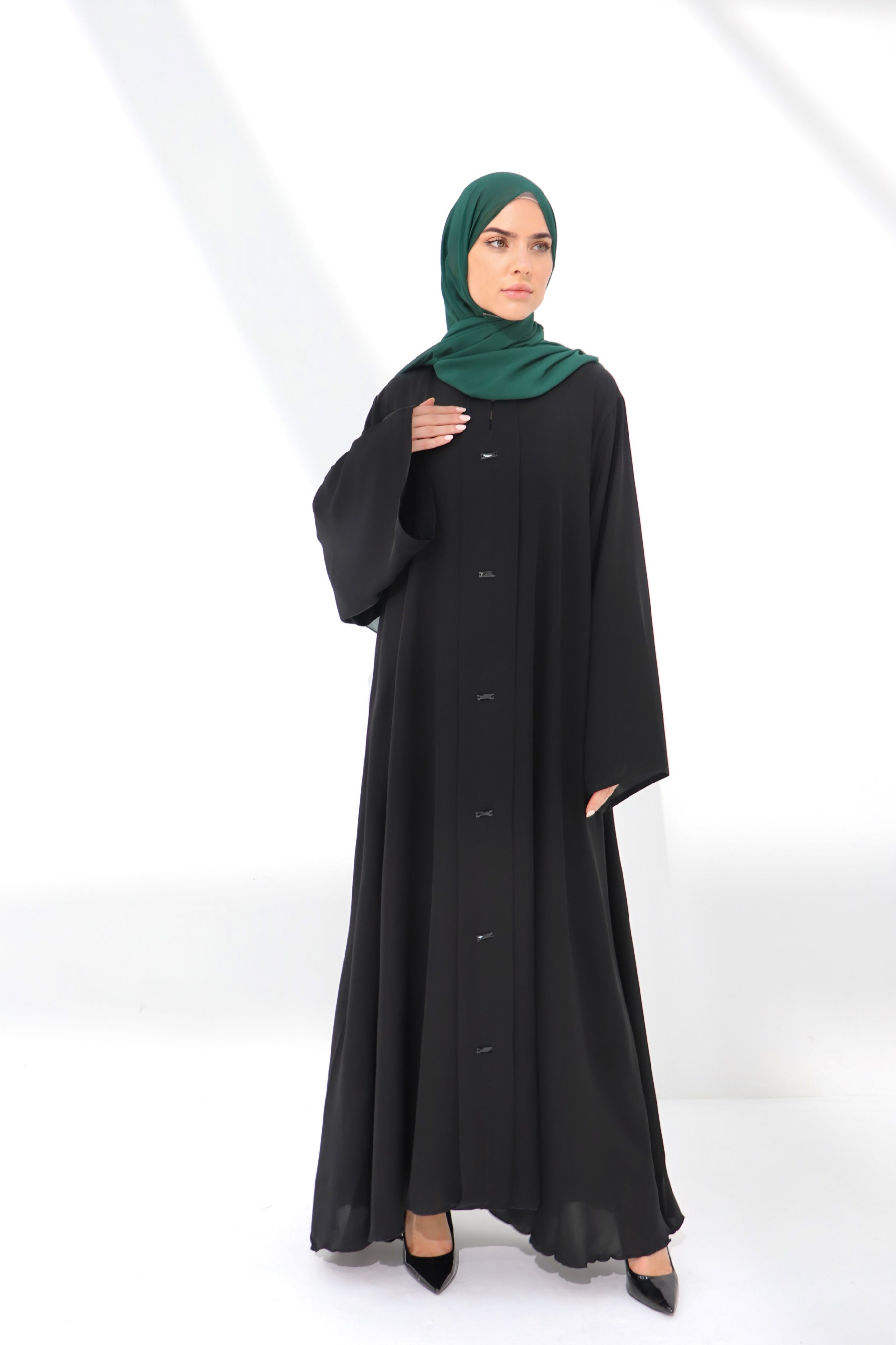 Black Stud Button Closed Abaya