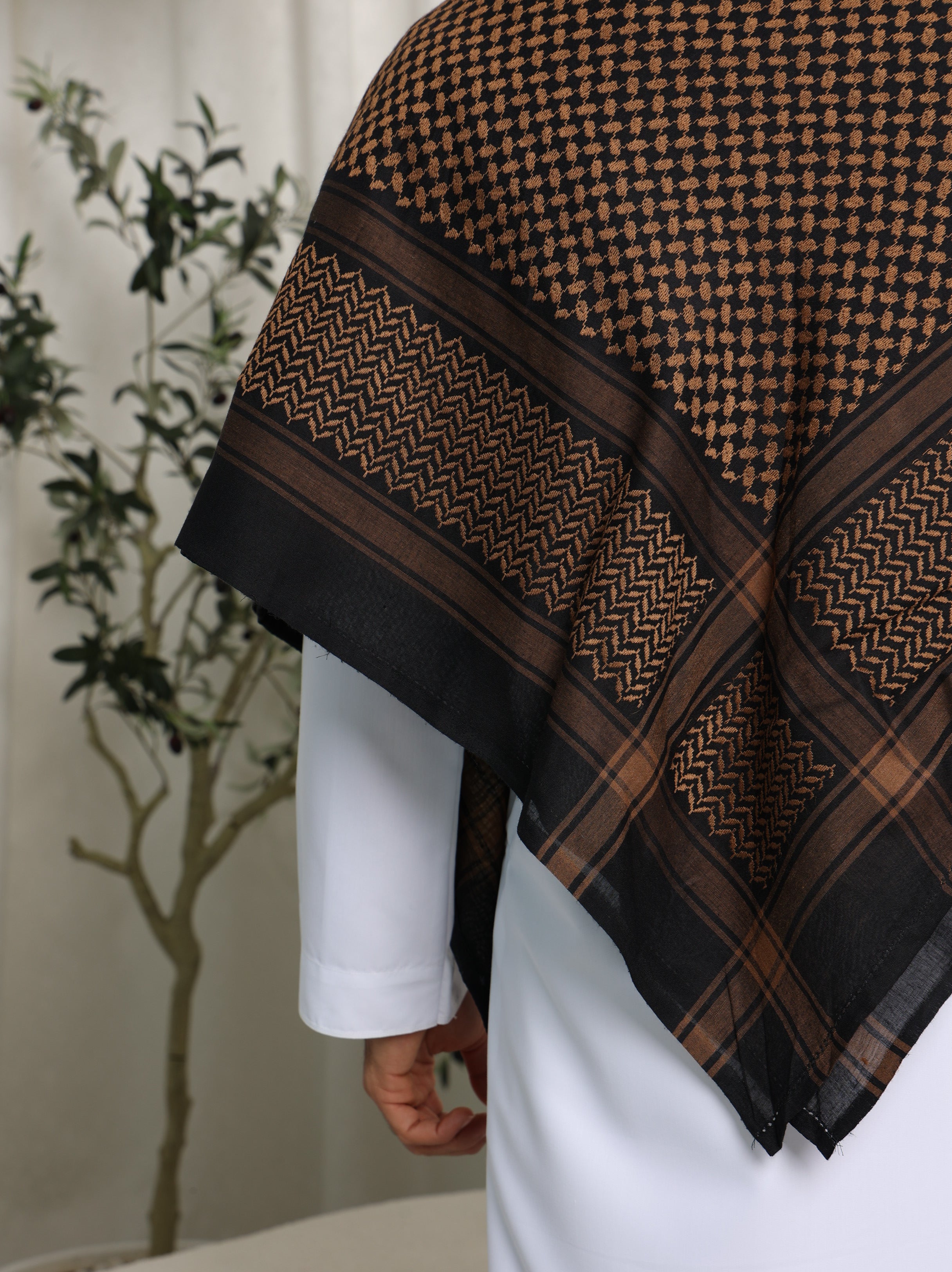 Black & Gold Shemagh