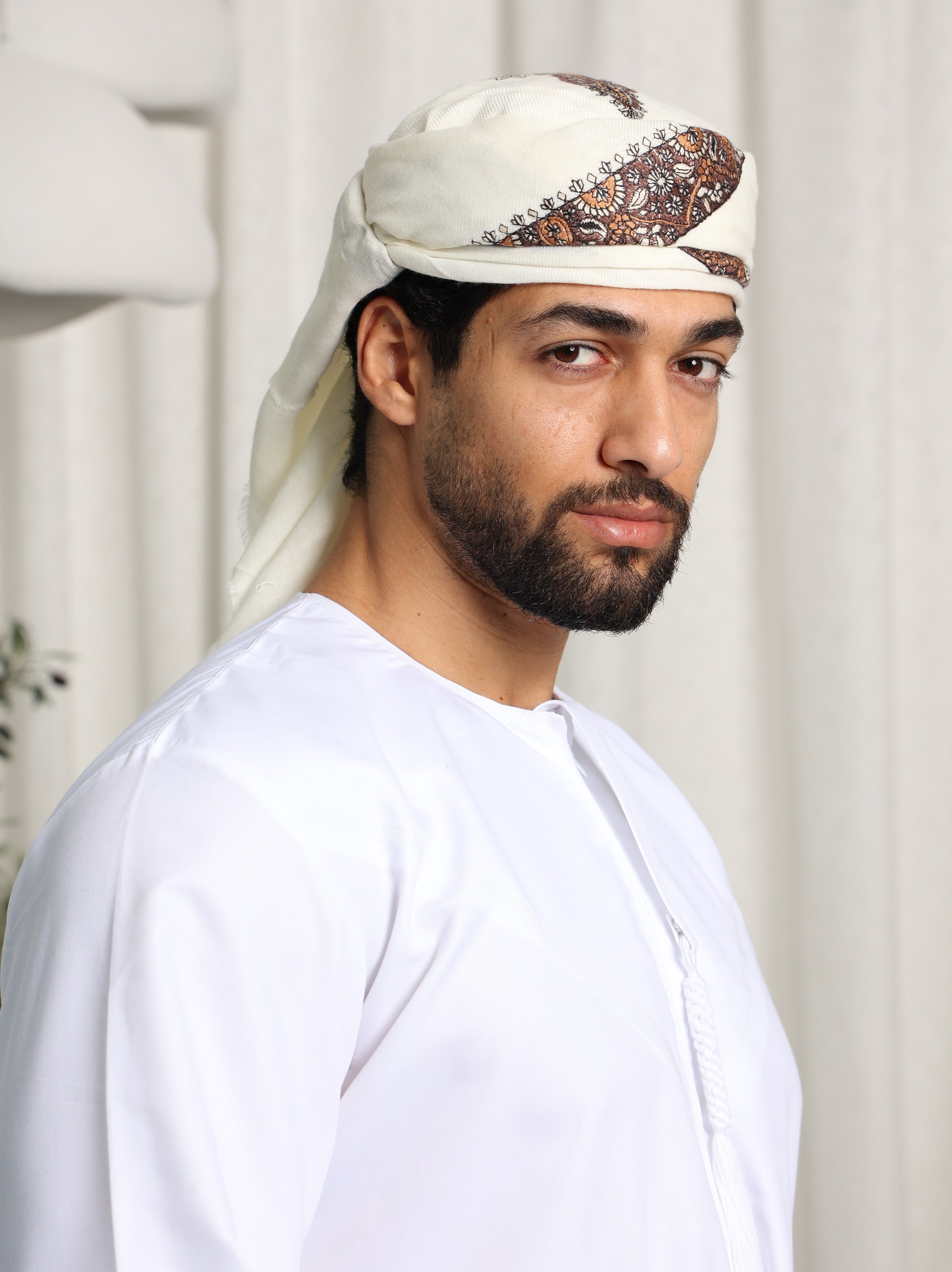 Ready Made Pre-Wrapped & Stitched Shemagh