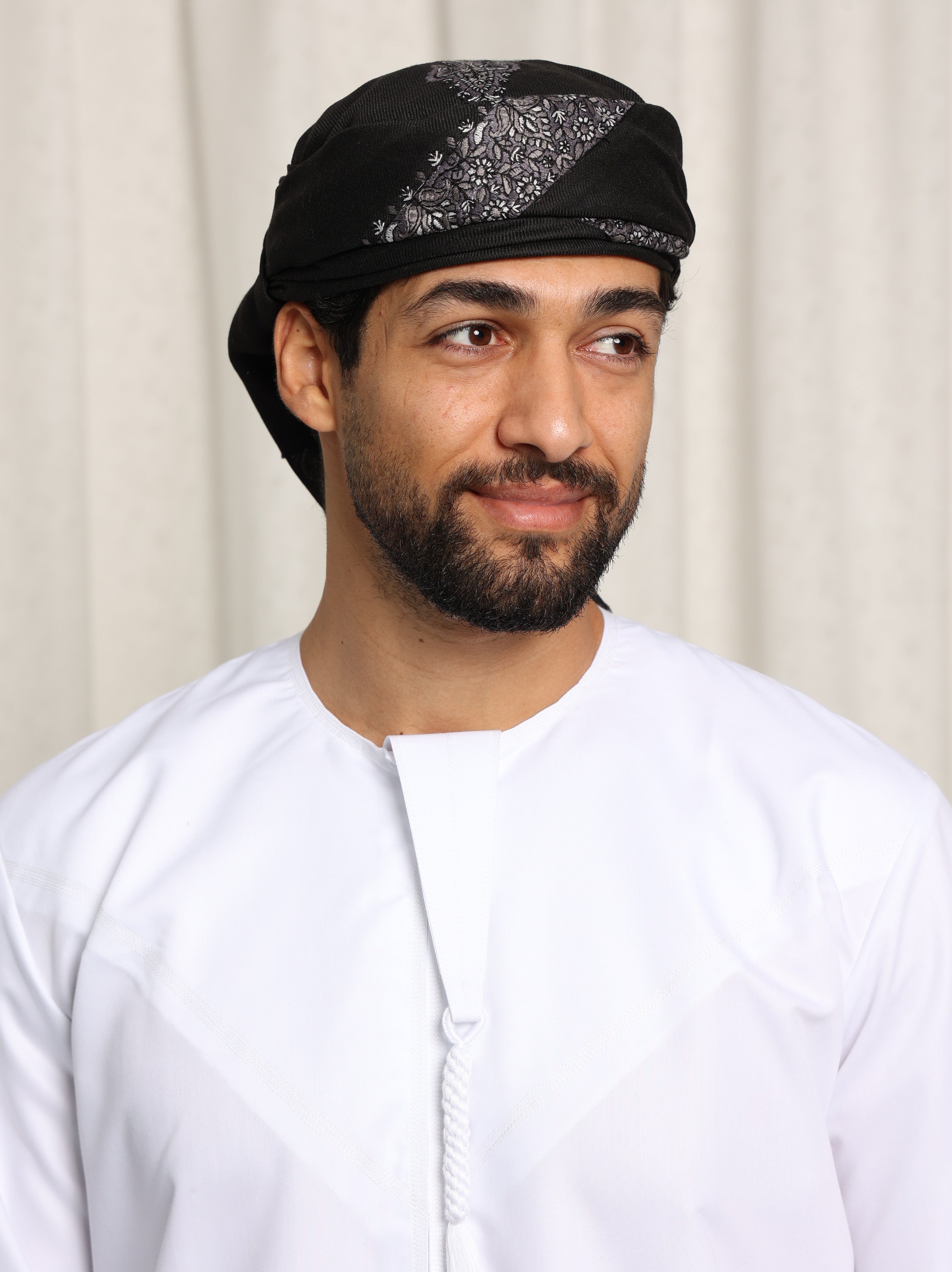 Mens Black Ready Made Yemeni Shemagh