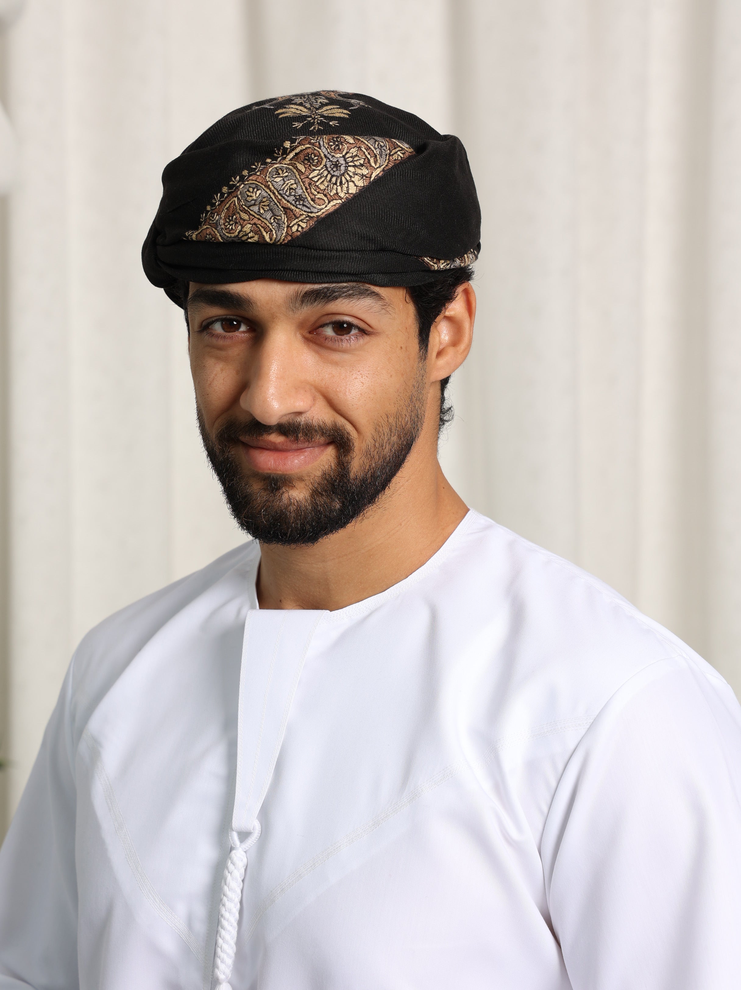Mens Black Ready Made Yemeni Shemagh