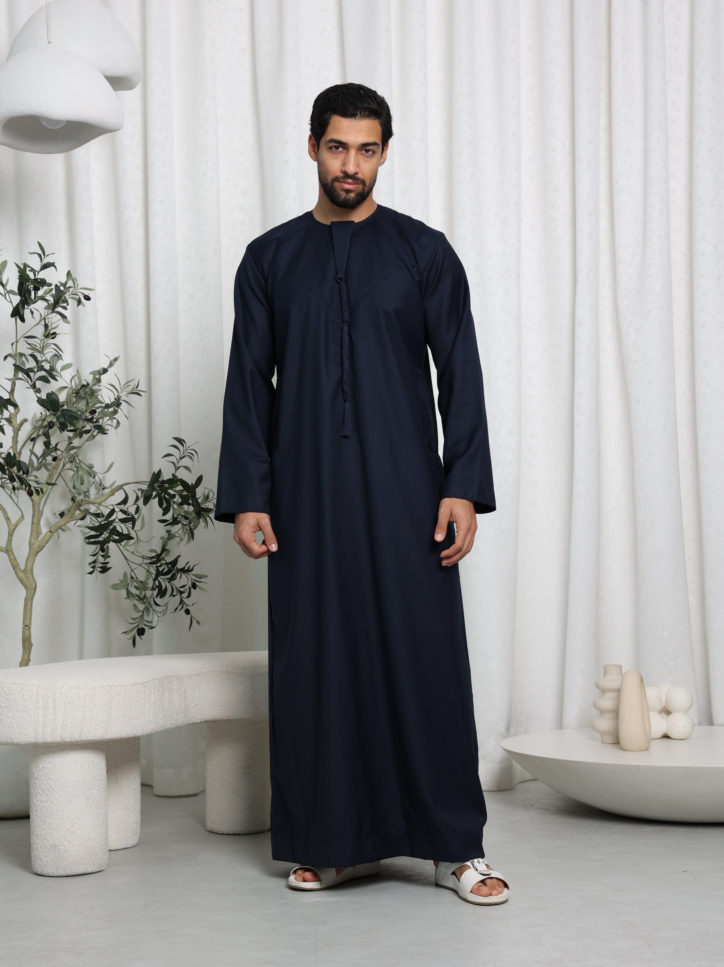 Premium Navy Emirati Thobe