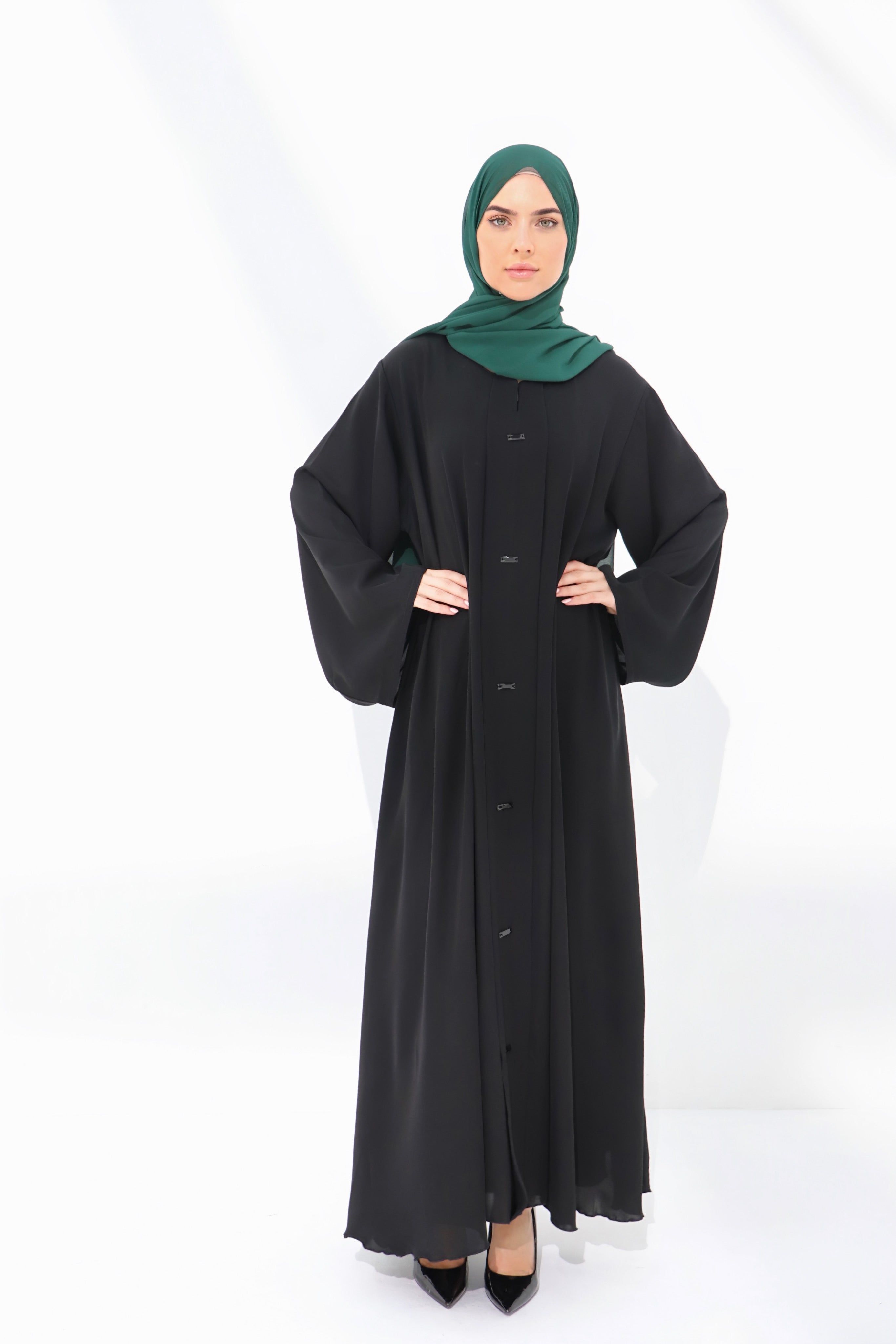 Black Stud Button Closed Abaya