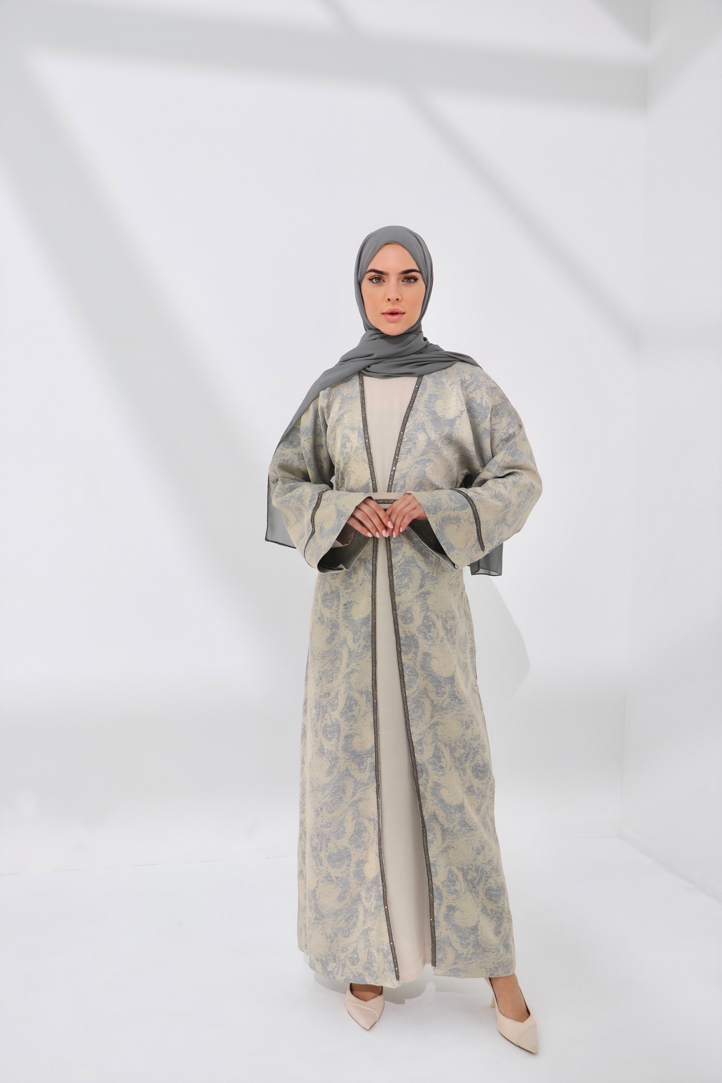 Cream Jacquard Textured Abaya