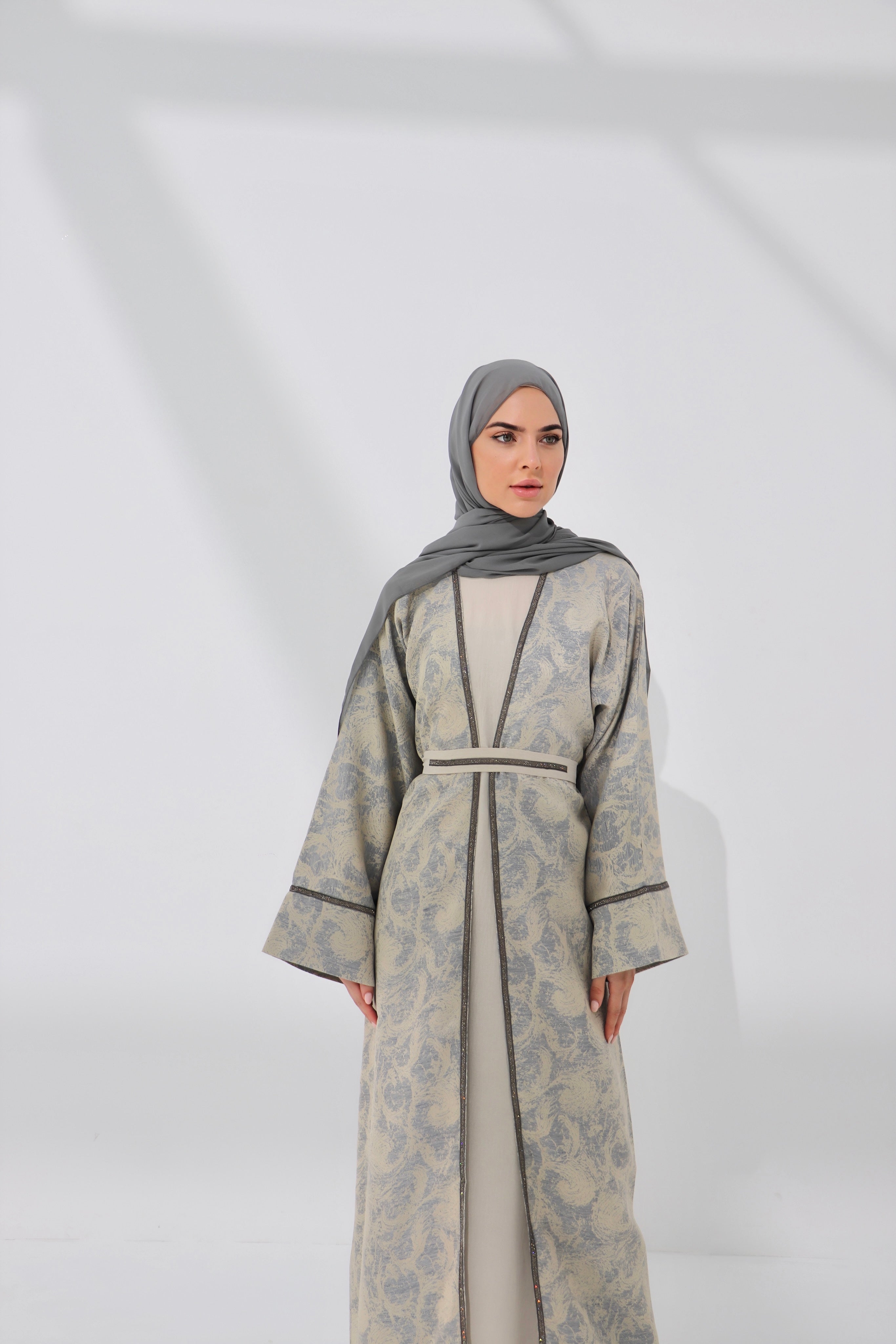 Cream Jacquard Textured Abaya