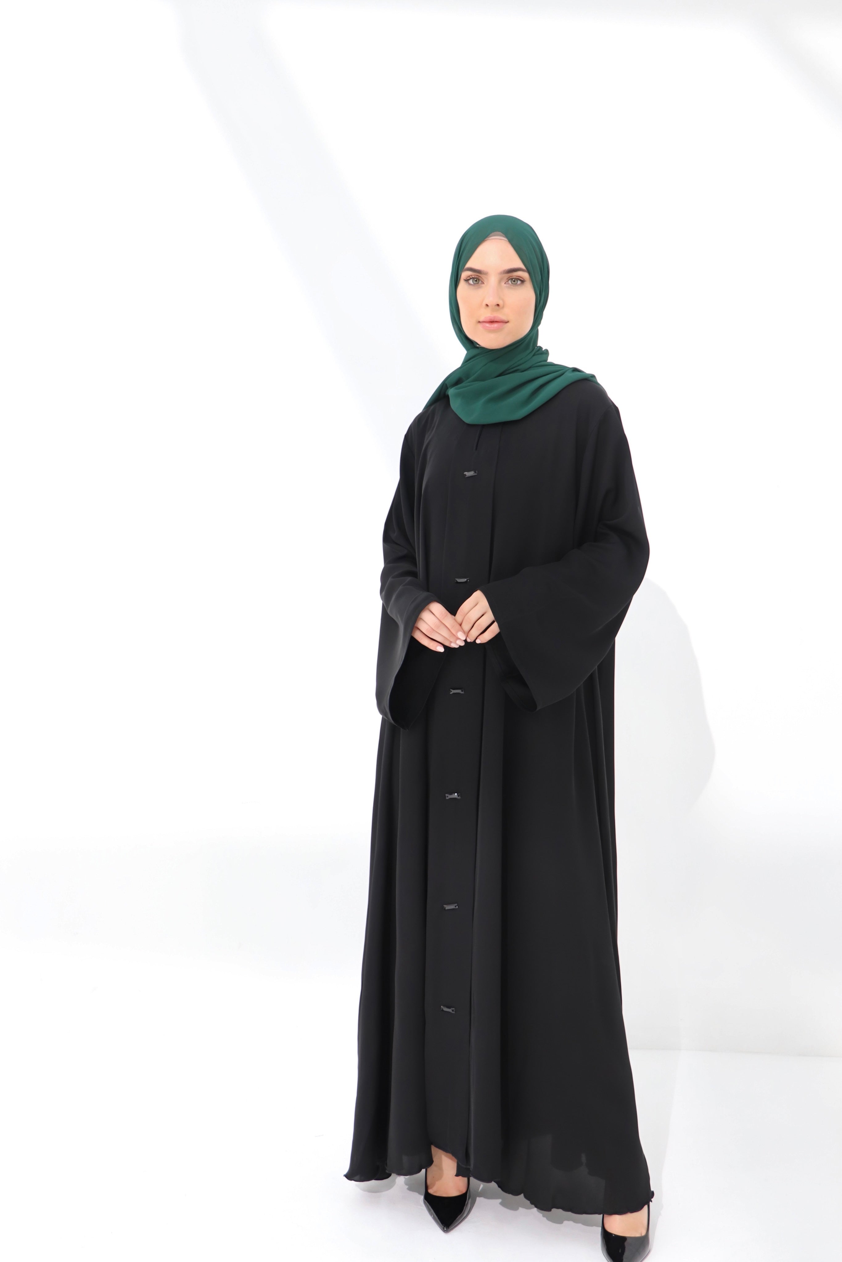 Black Stud Button Closed Abaya