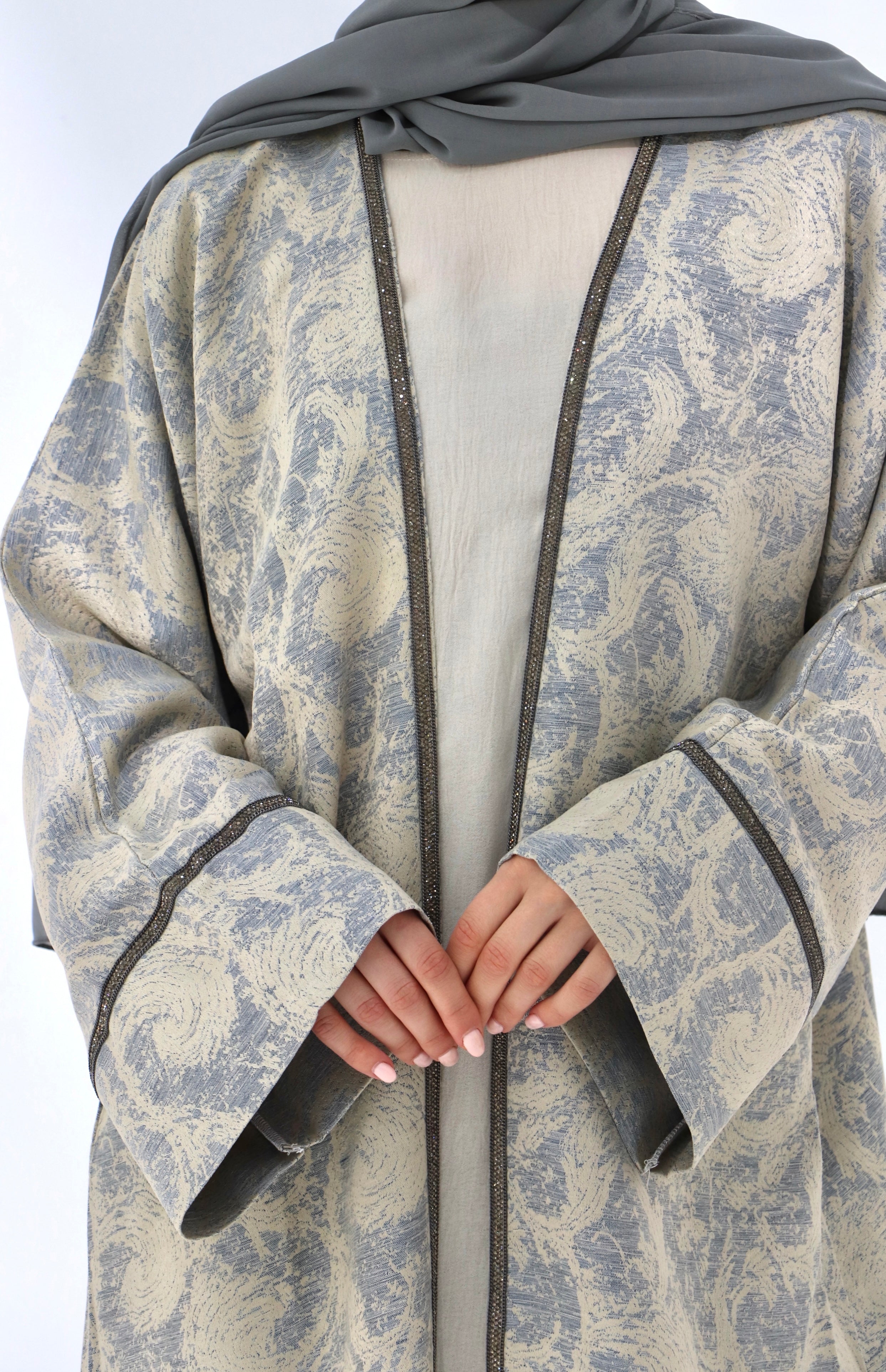 Cream Jacquard Textured Abaya