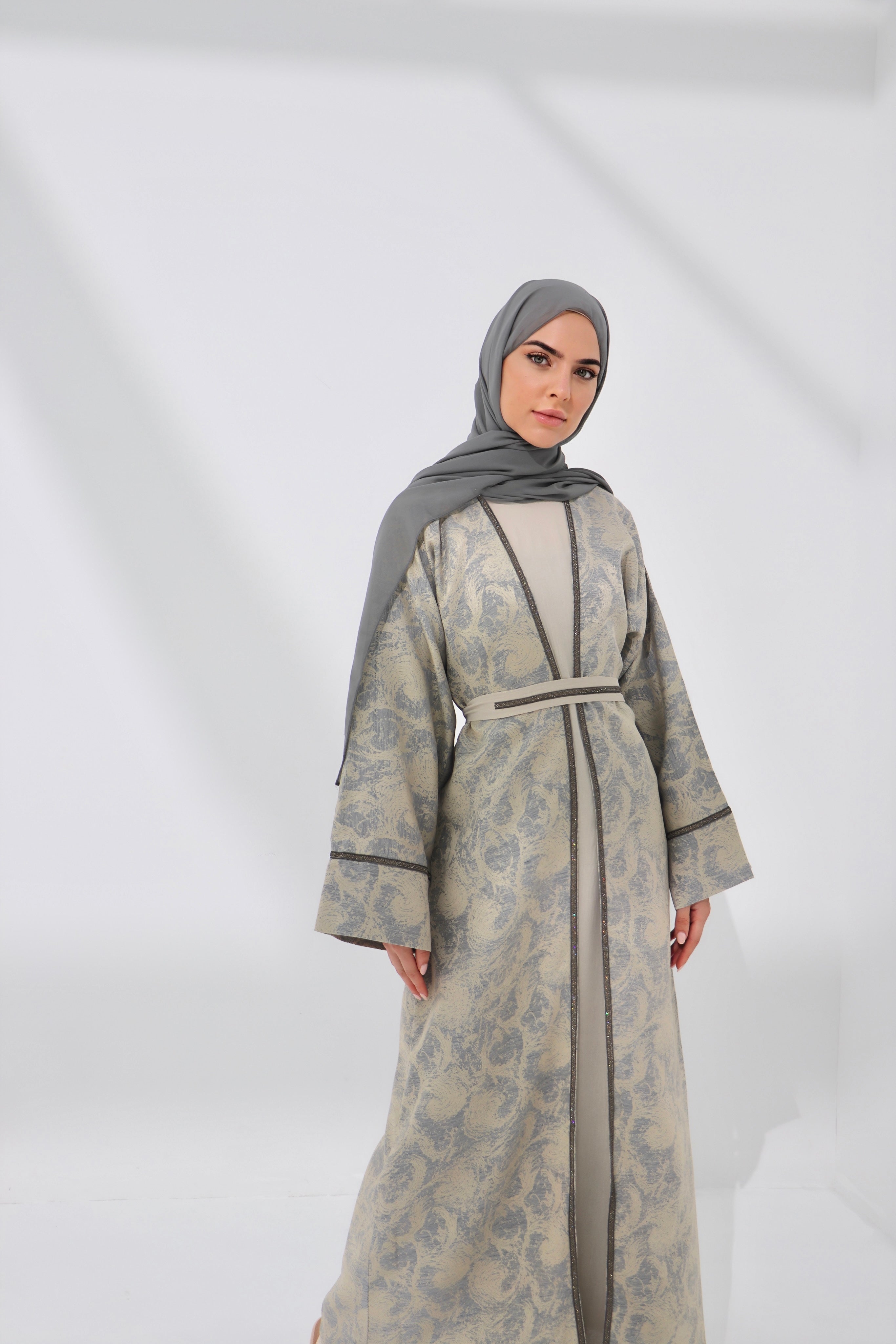 Cream Jacquard Textured Abaya