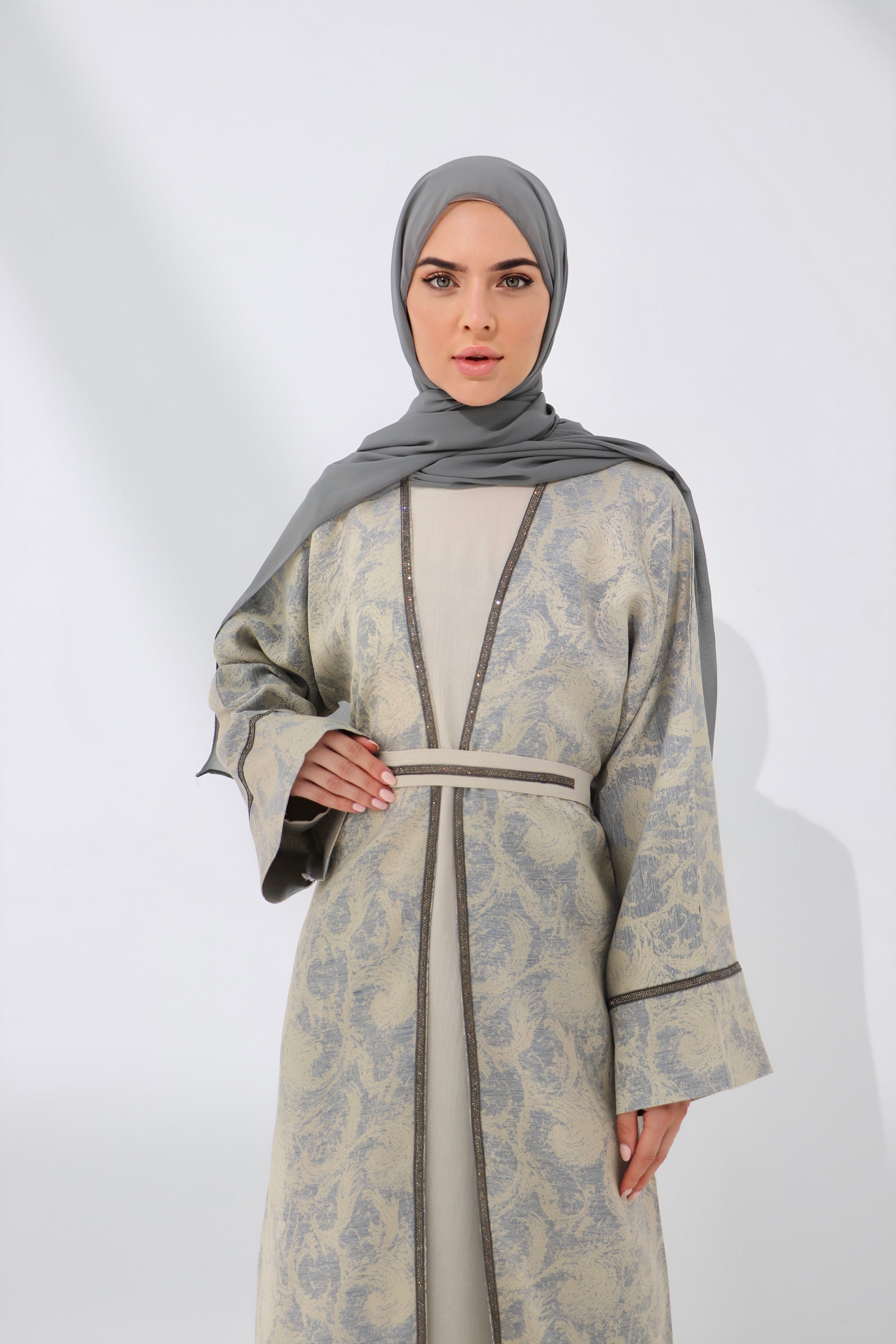 Cream Jacquard Textured Abaya