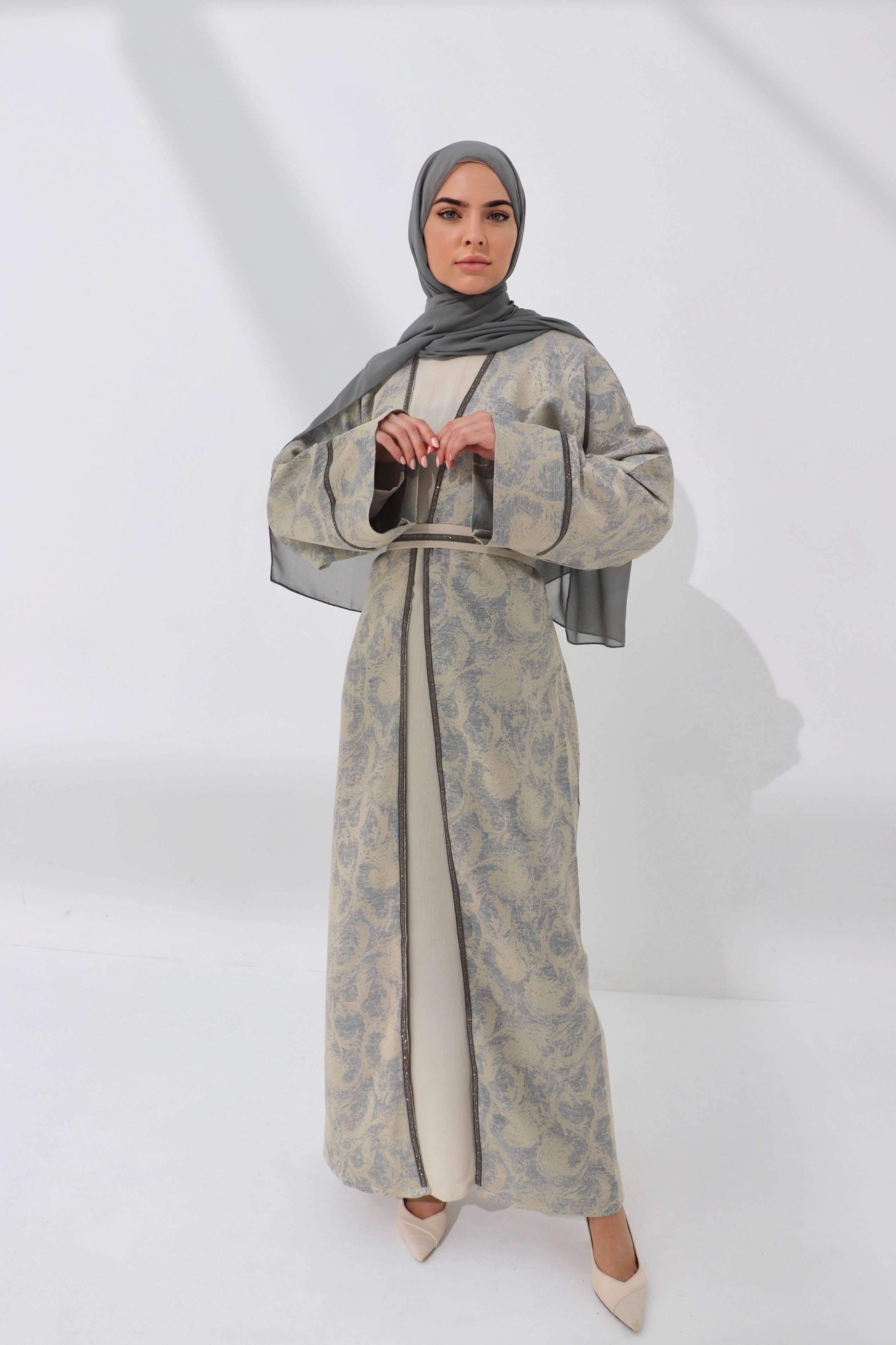 Cream Jacquard Textured Abaya