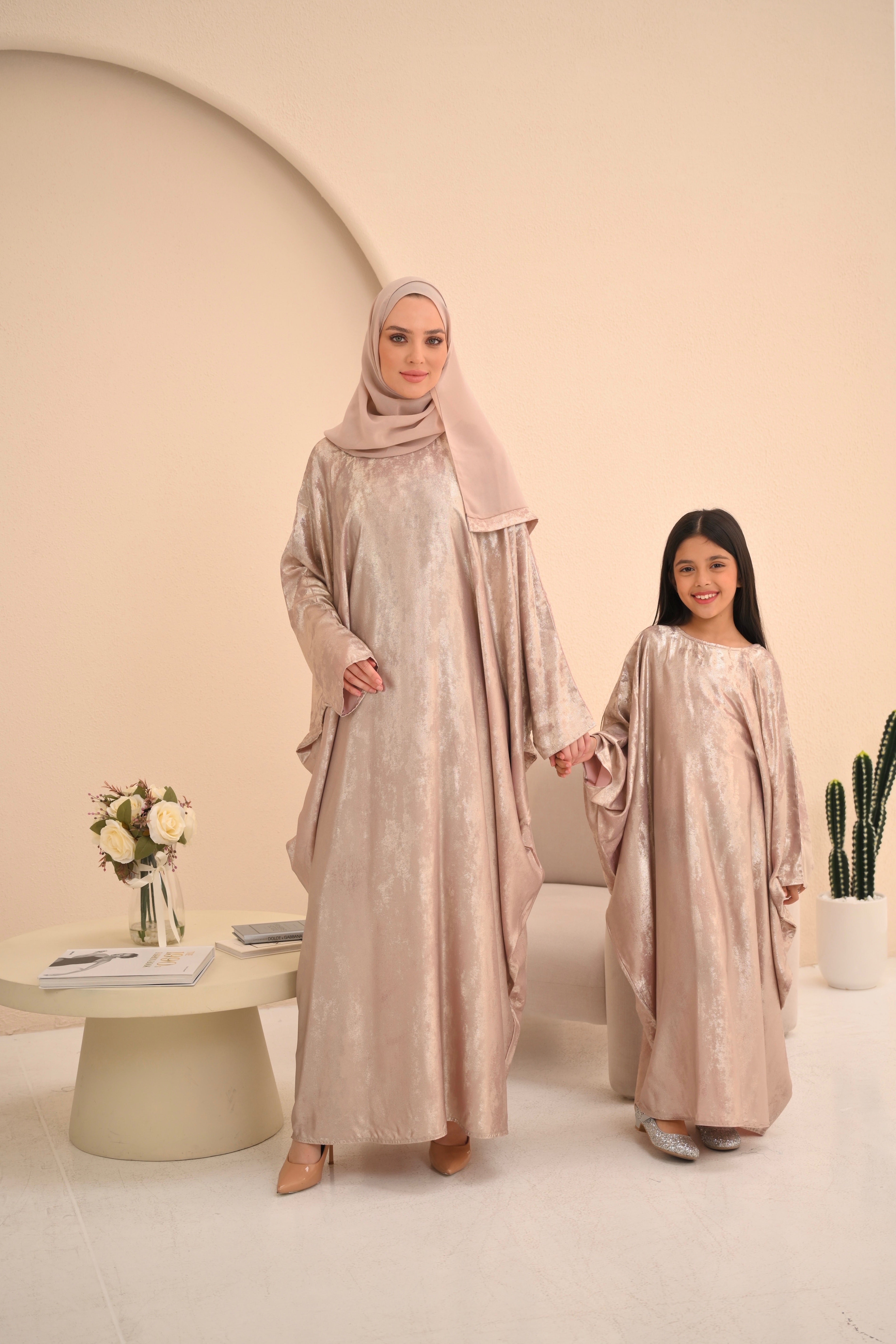 Girls Pink Textured Farasha Abaya