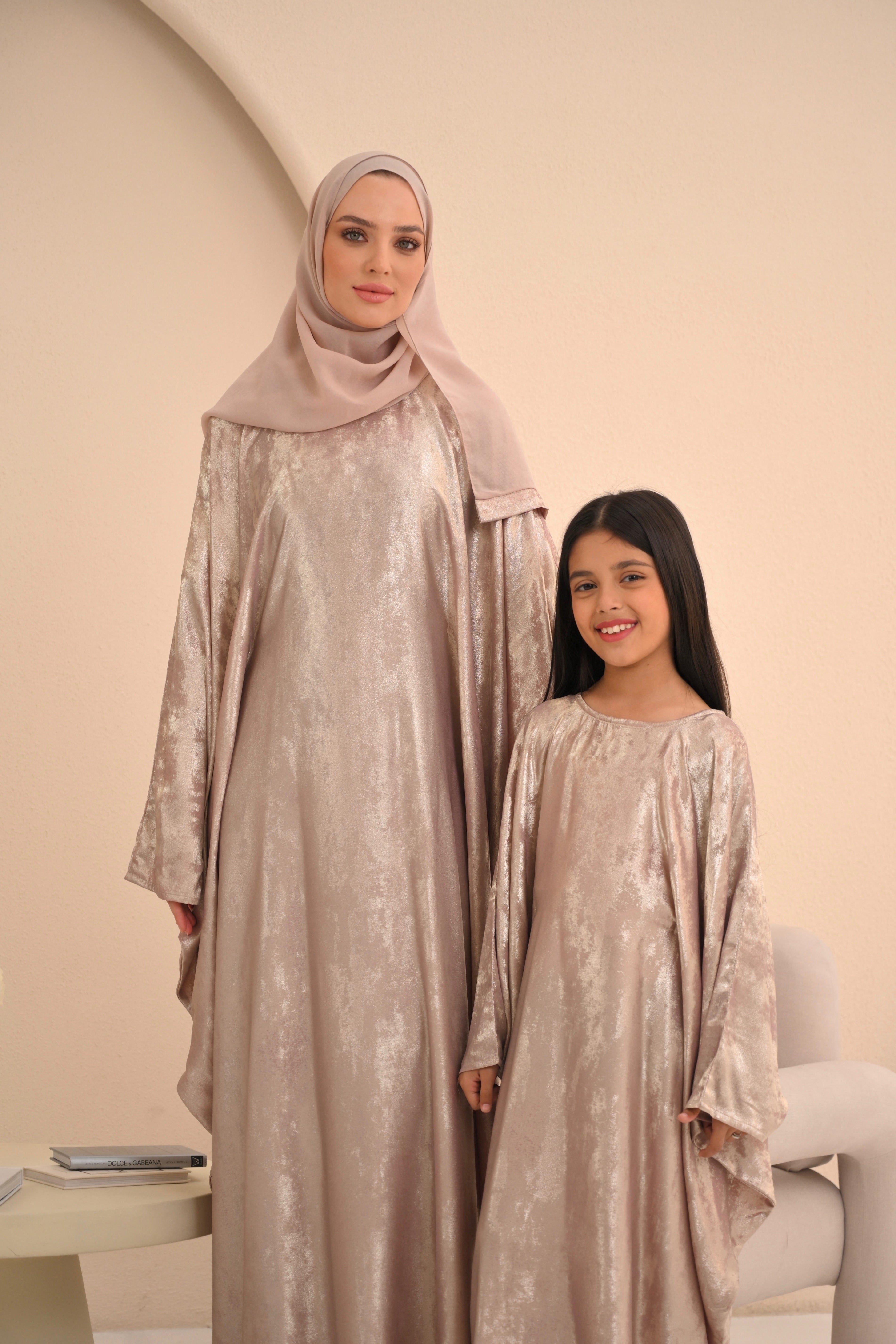 Girls Pink Textured Farasha Abaya
