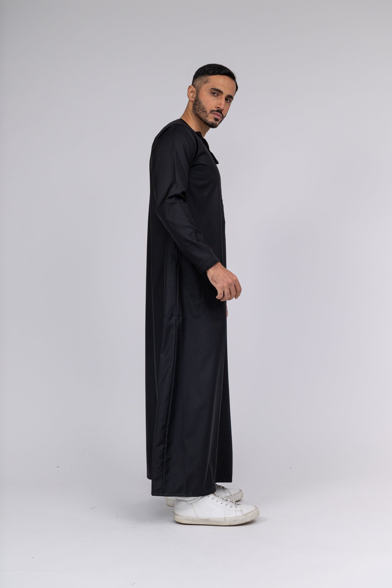 Black Omani Thobe