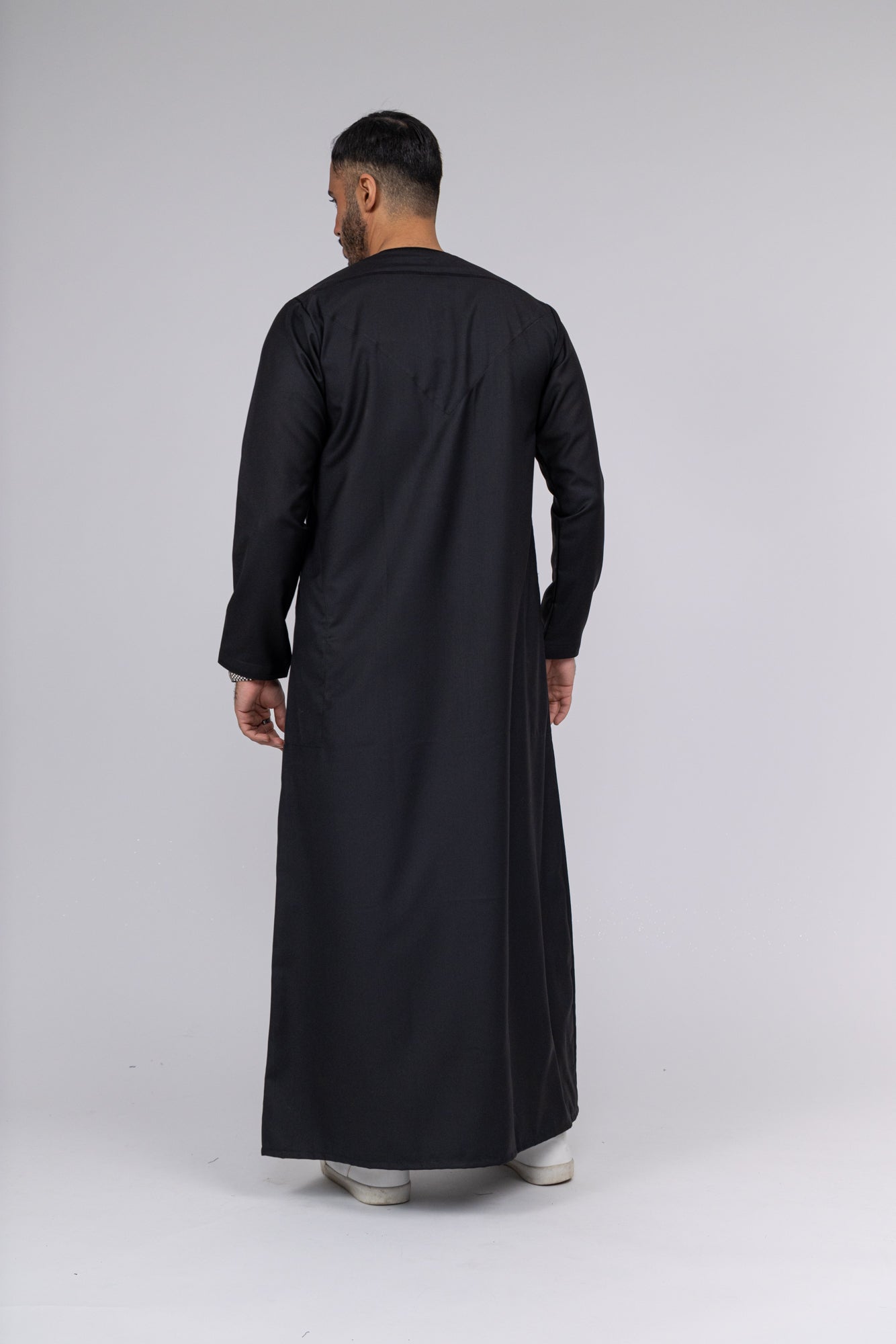 Black Omani Thobe