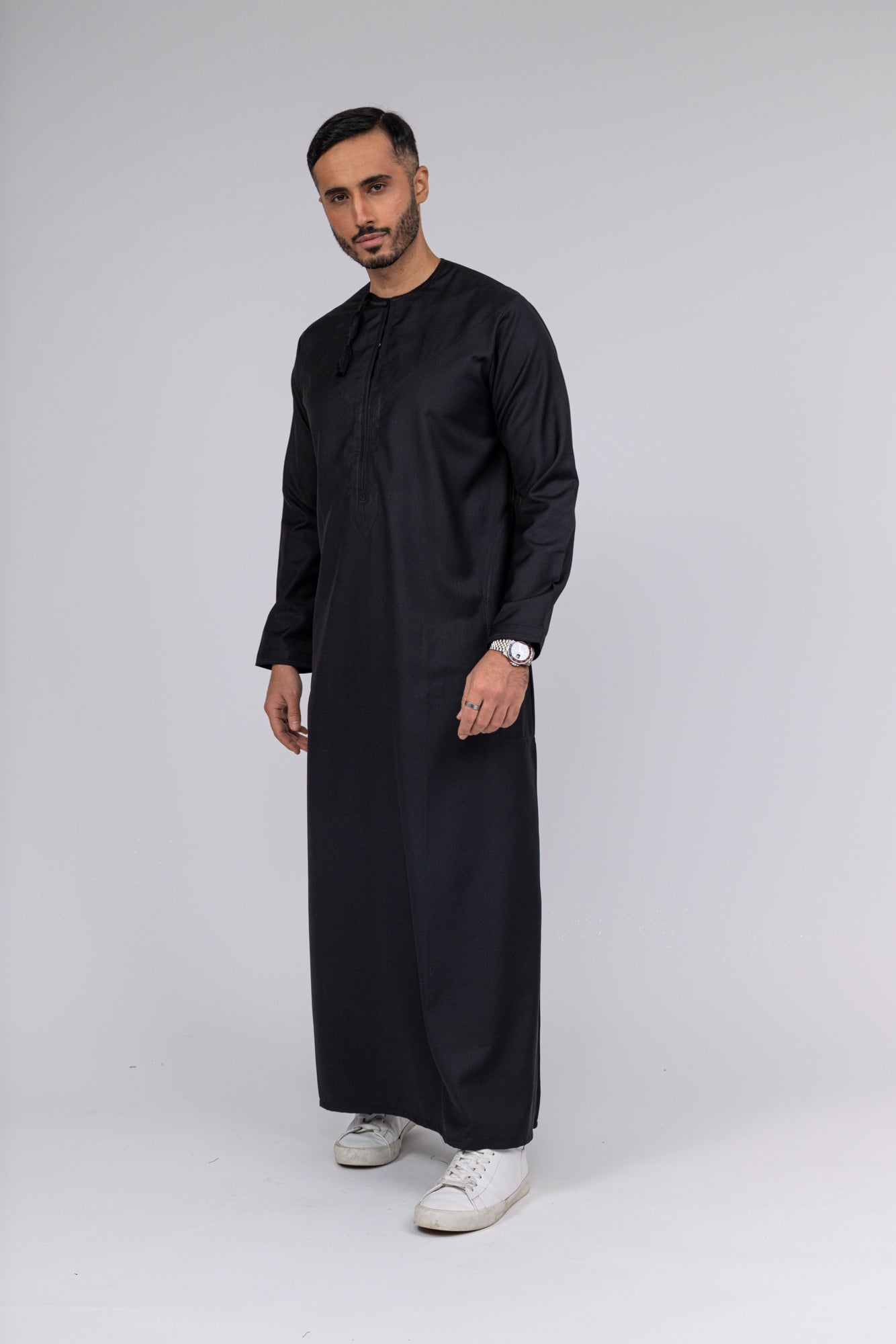 Black Omani Thobe