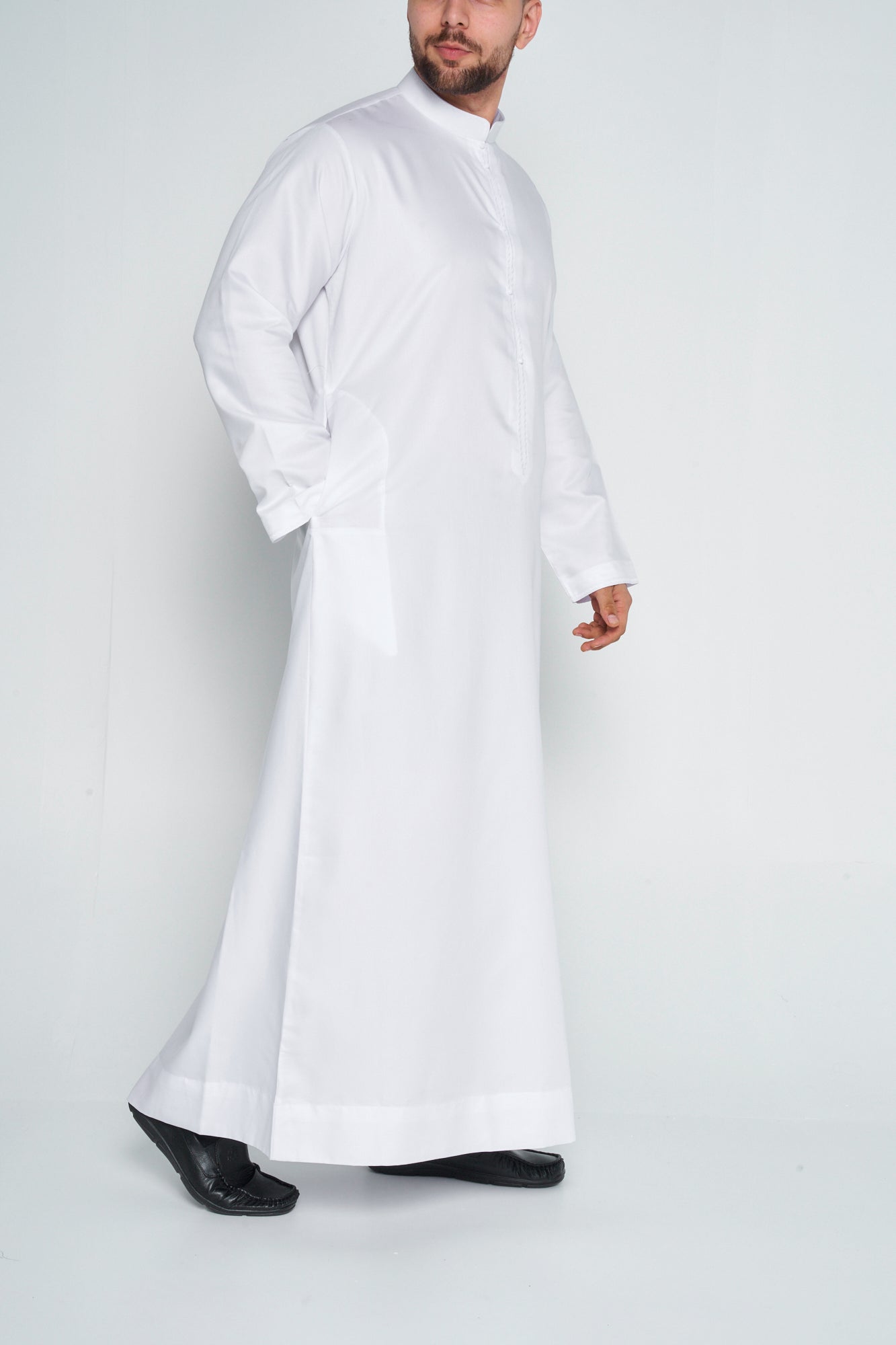 Royal White Bahraini Thobe