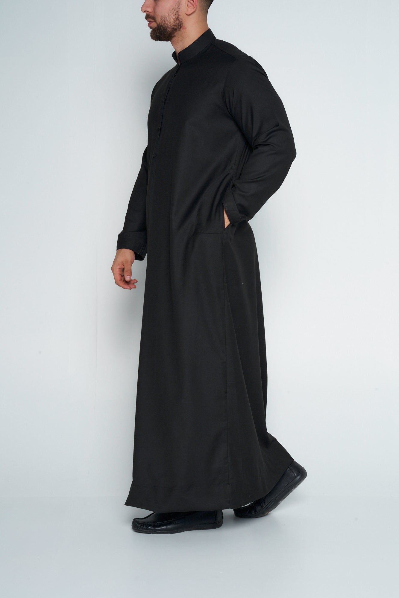 Black Cashmere Wool Bahraini Thobe