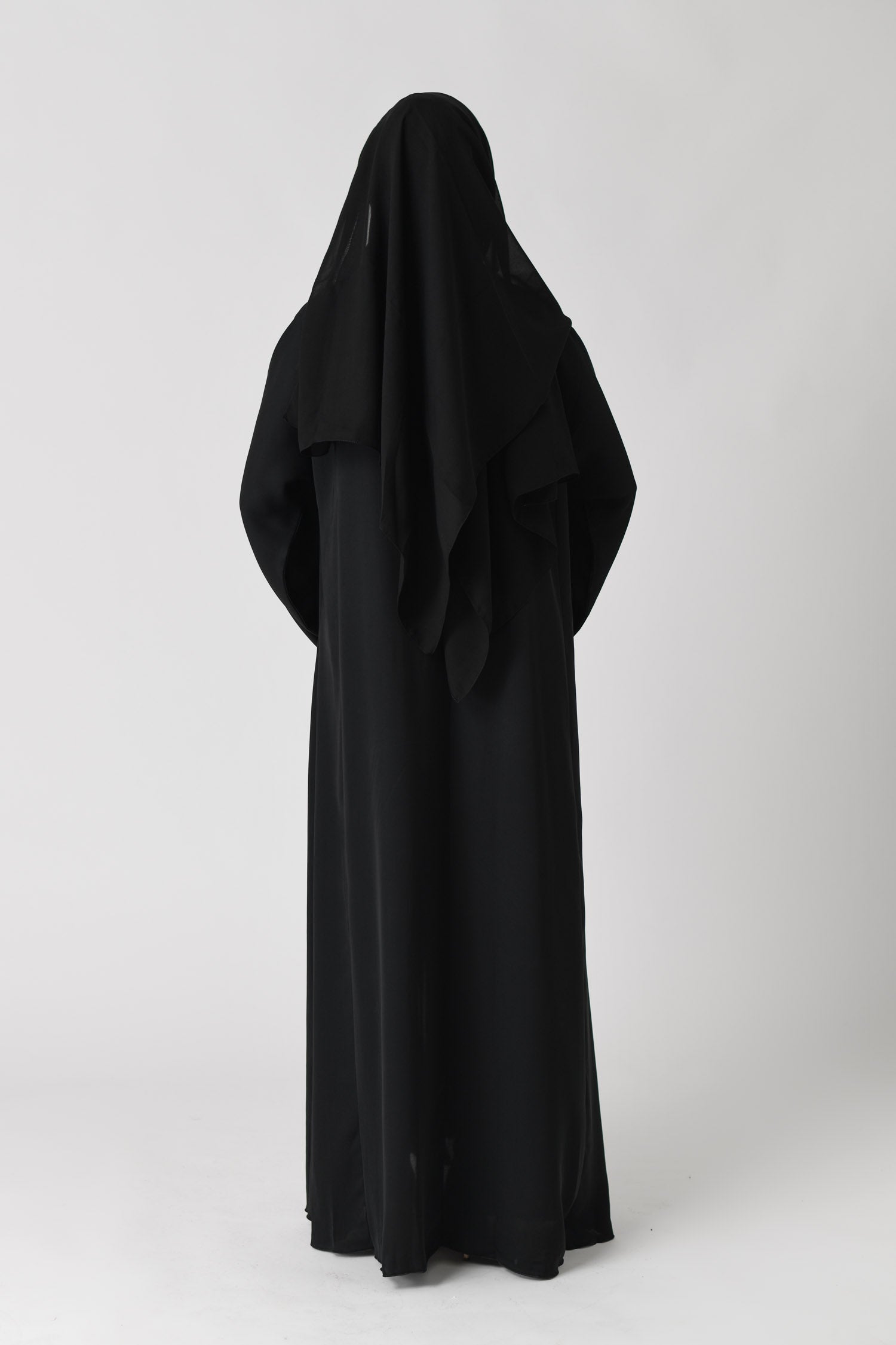 Black Luxury Nida Abaya